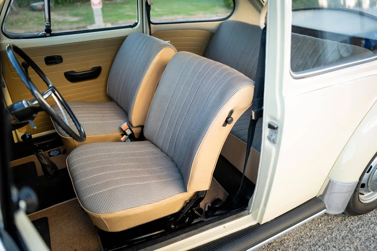 Volkswagen Maggiolino 1302, foto 11