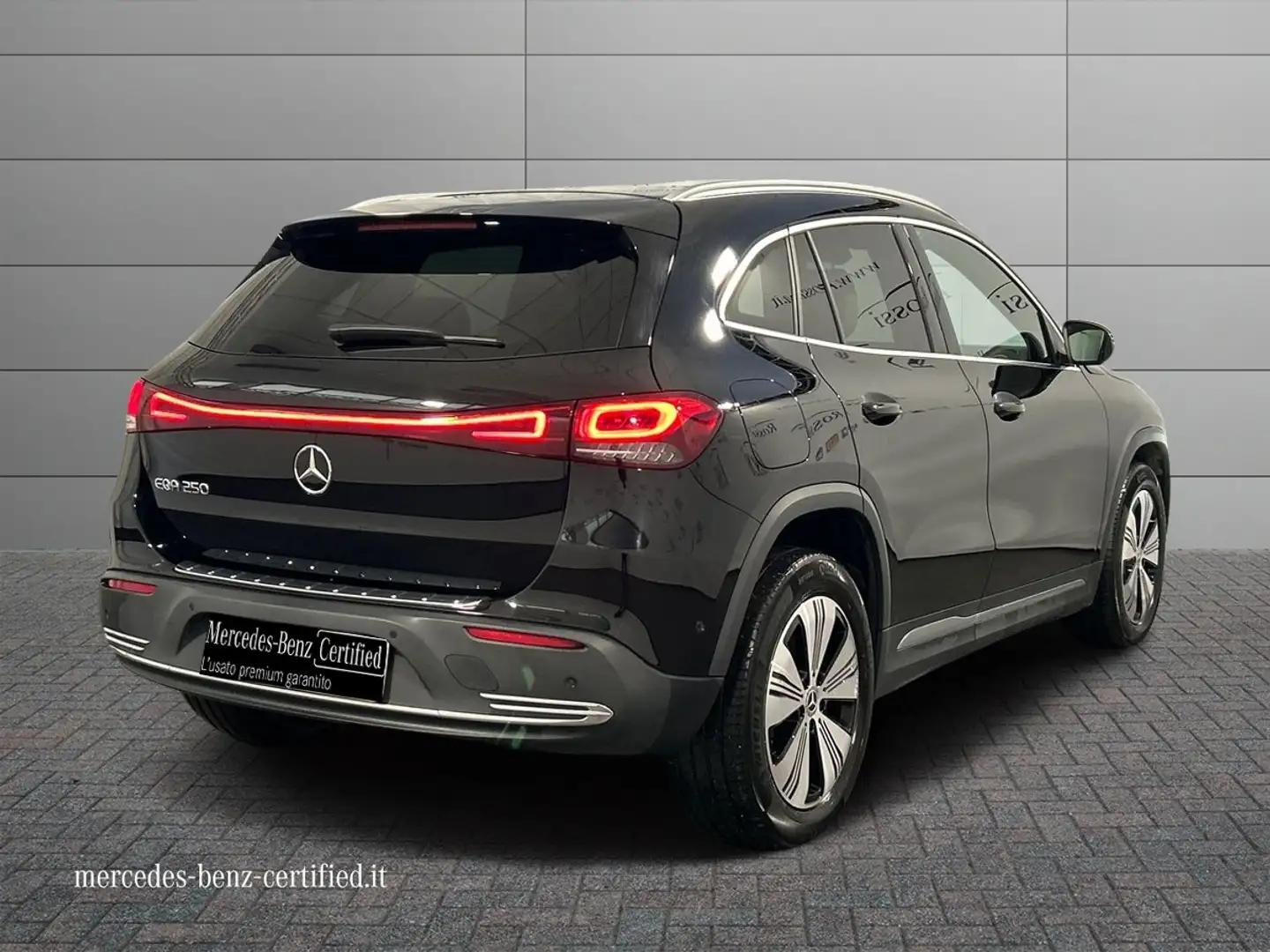 Mercedes-Benz EQA 250 250 Sport Nero - 2