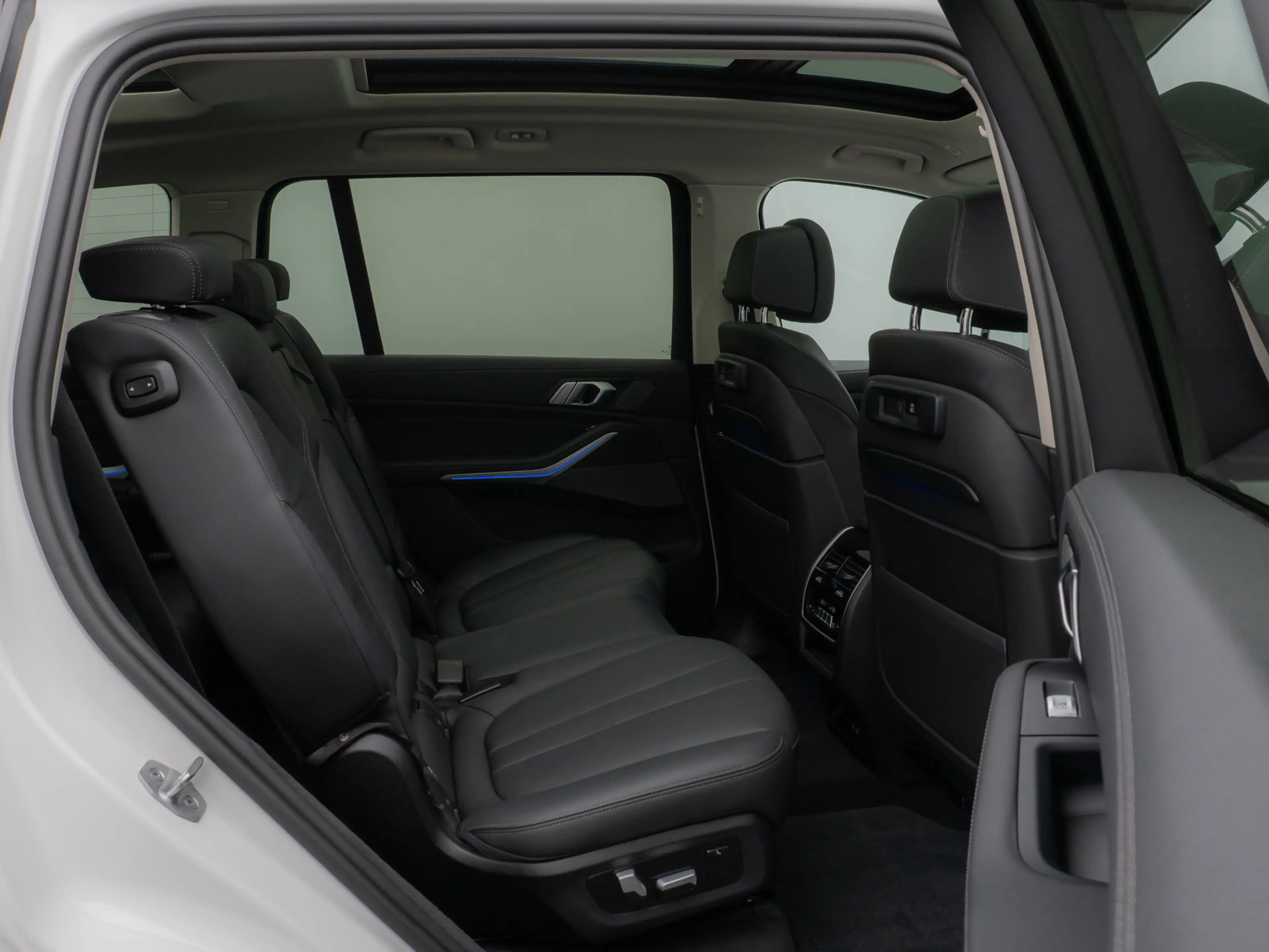 BMW X7 Panorama Kamera HUD DAB H K SoftCl AHK — photo 26