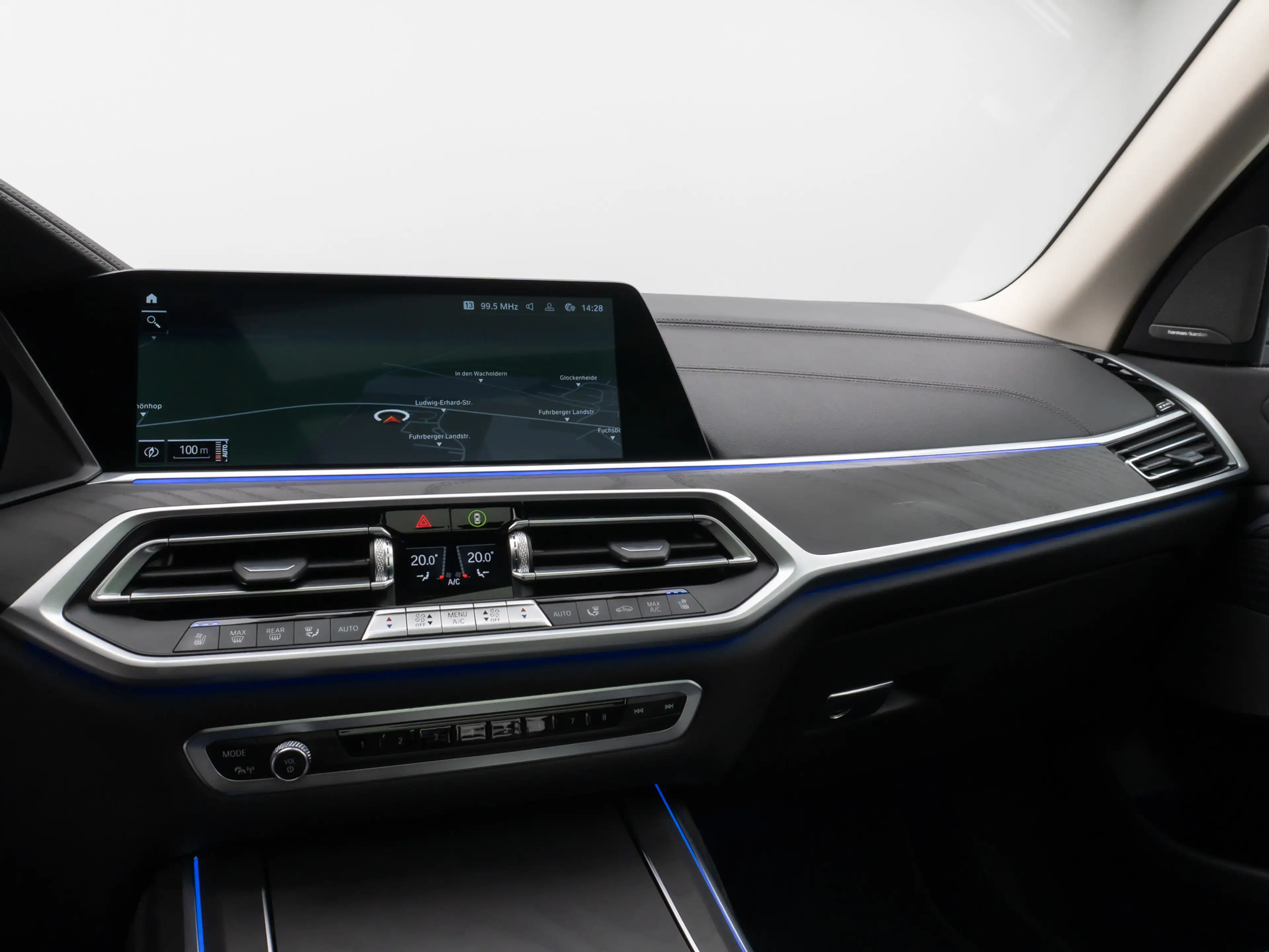 BMW X7 Panorama Kamera HUD DAB H K SoftCl AHK — photo 21
