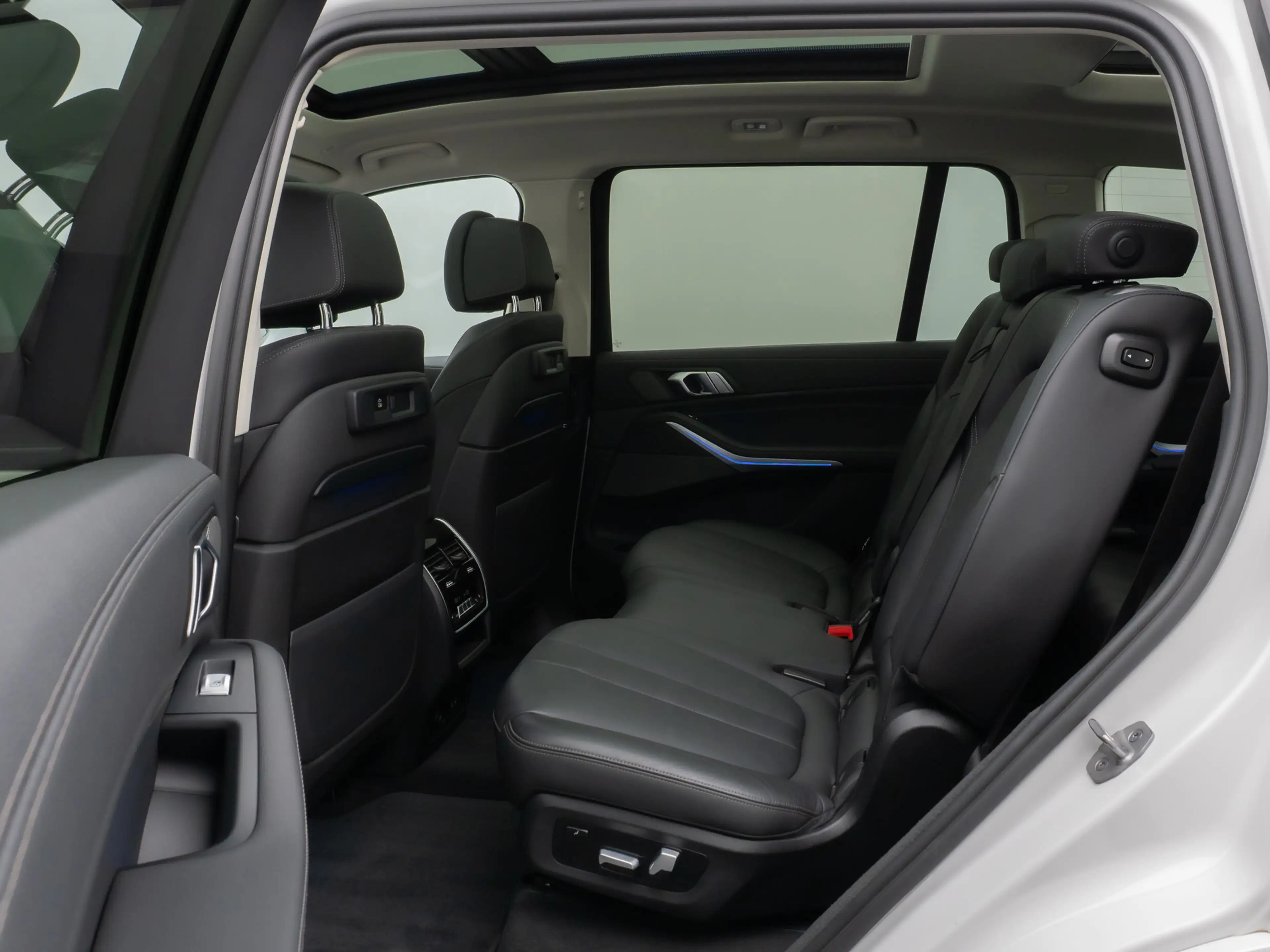 BMW X7 Panorama Kamera HUD DAB H K SoftCl AHK — photo 25