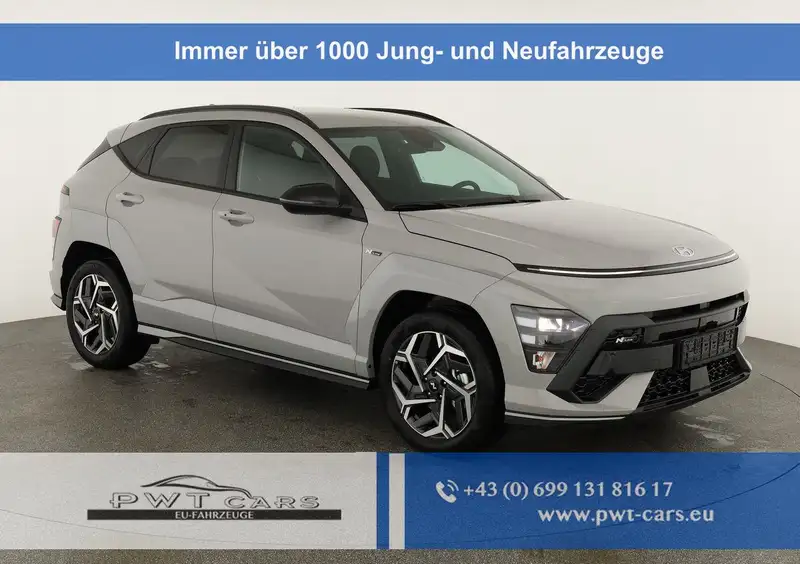 HYUNDAI Kona