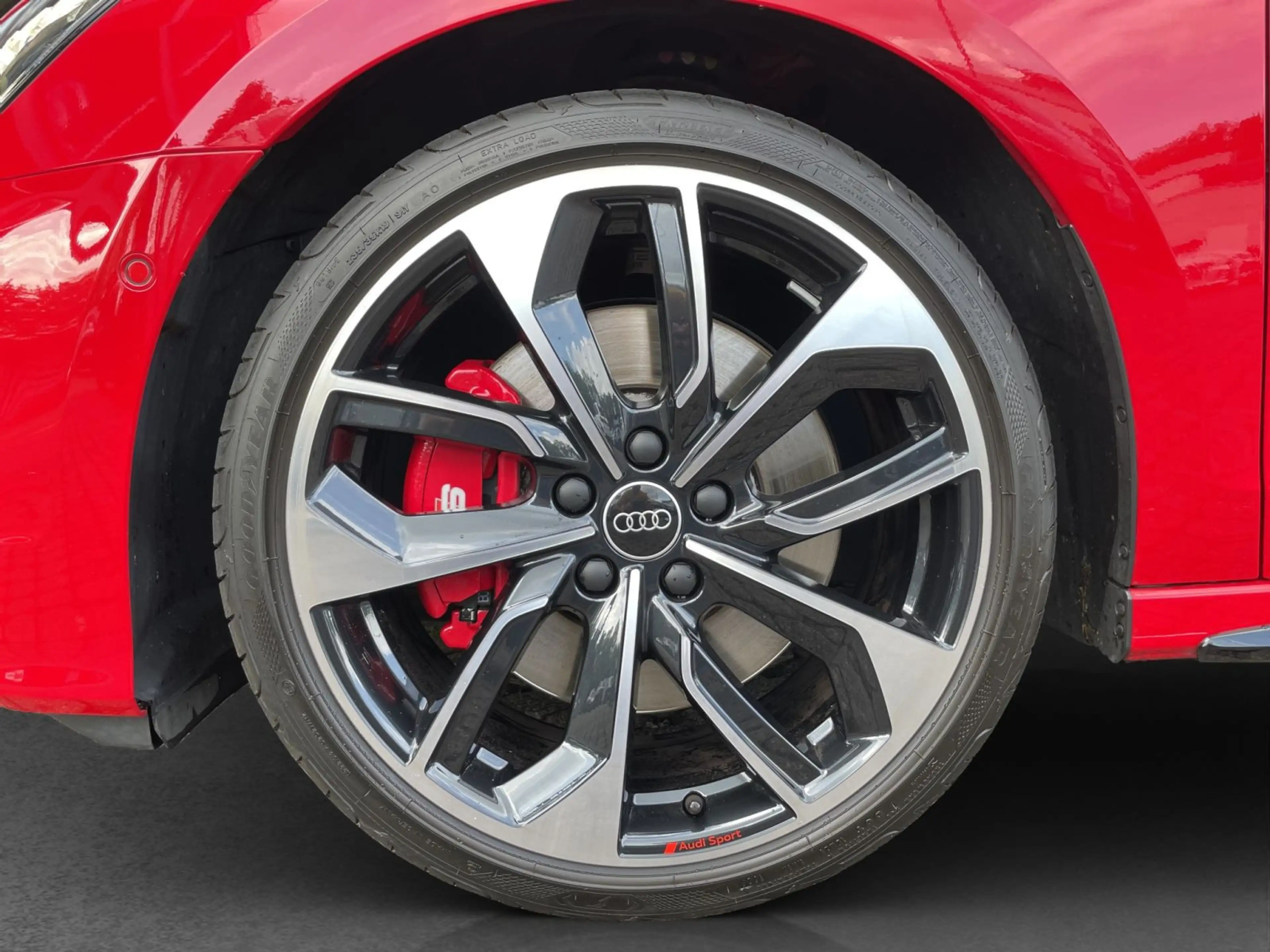 Audi S3 2.0 TFSI quattro S tronic MATRIX — photo 11