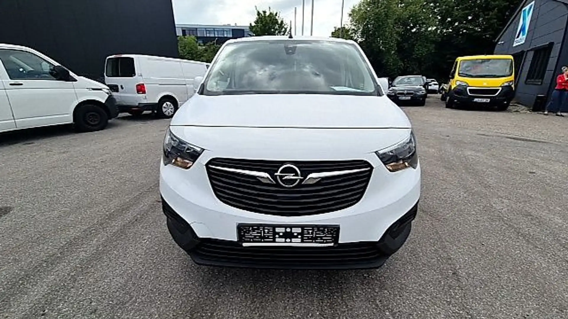 Opel Combo 1.5D Edition*Klima*Tempomat*Bluetooth* Weiß - 2