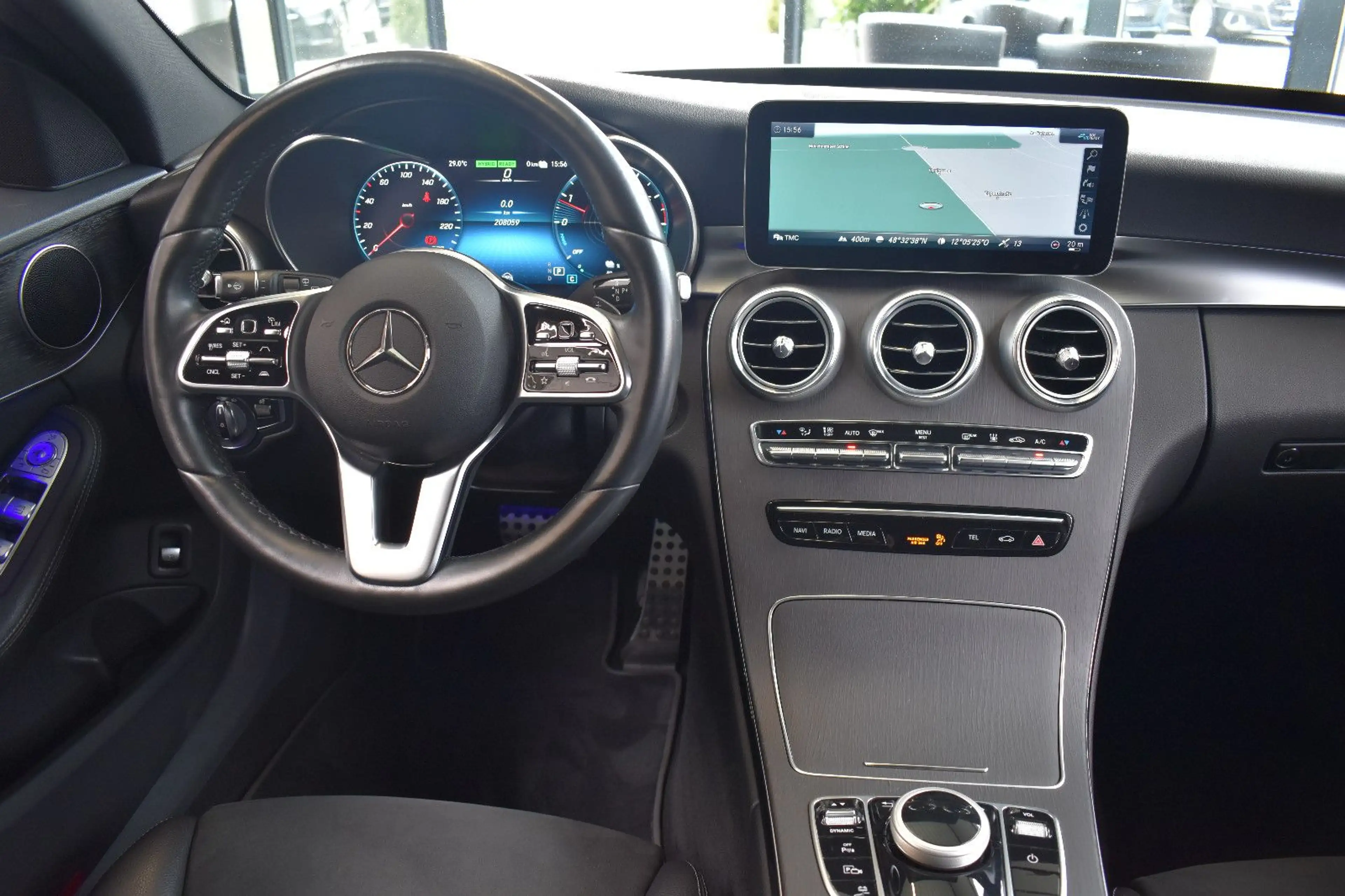 Mercedes-Benz C 300 de T 9G-tronic AMG Line Multibeam~WideS~HUD — photo 9