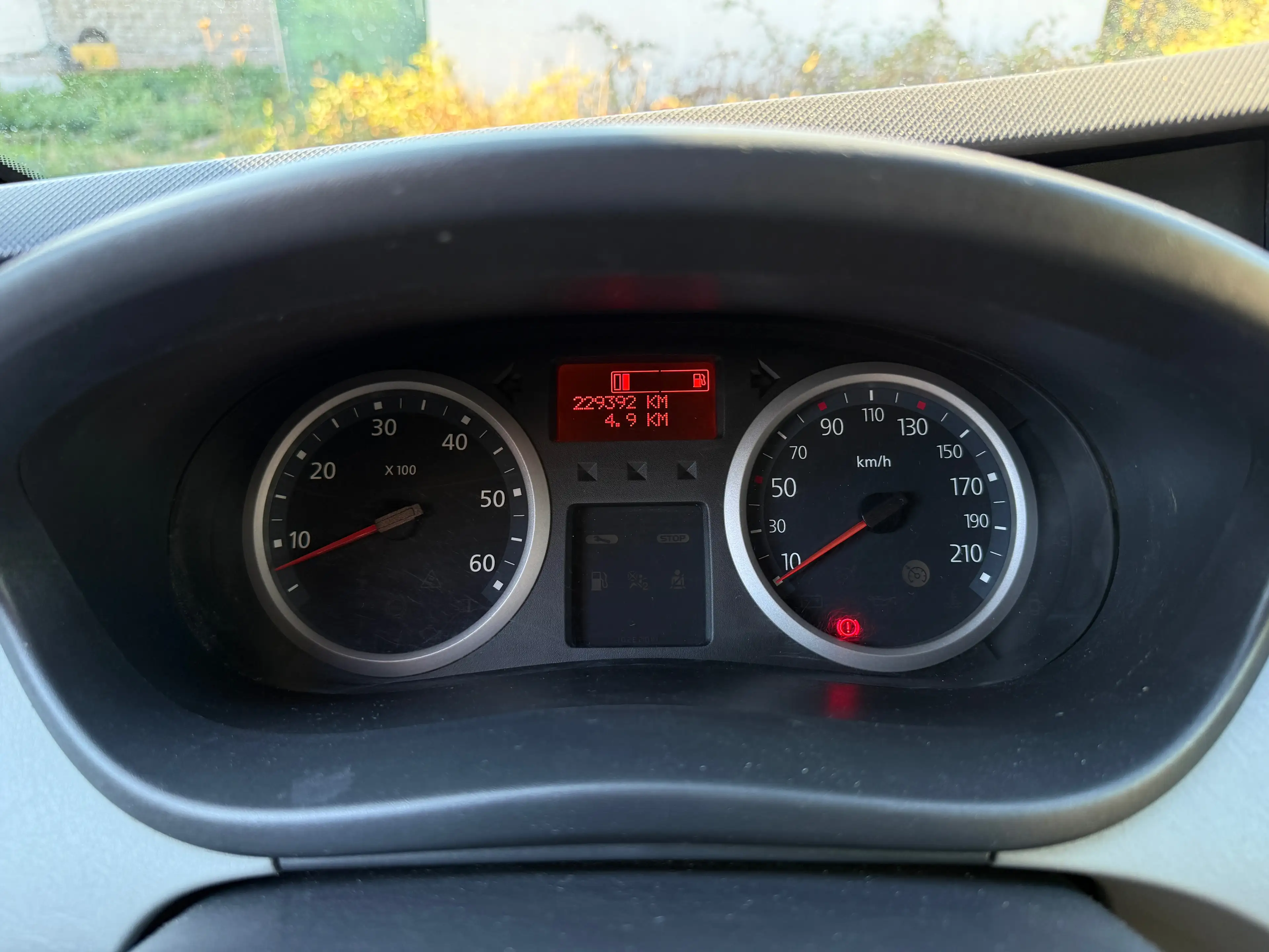 Nissan Primastar Kombi L1H1 2.7t (9 Sitze) — photo 12