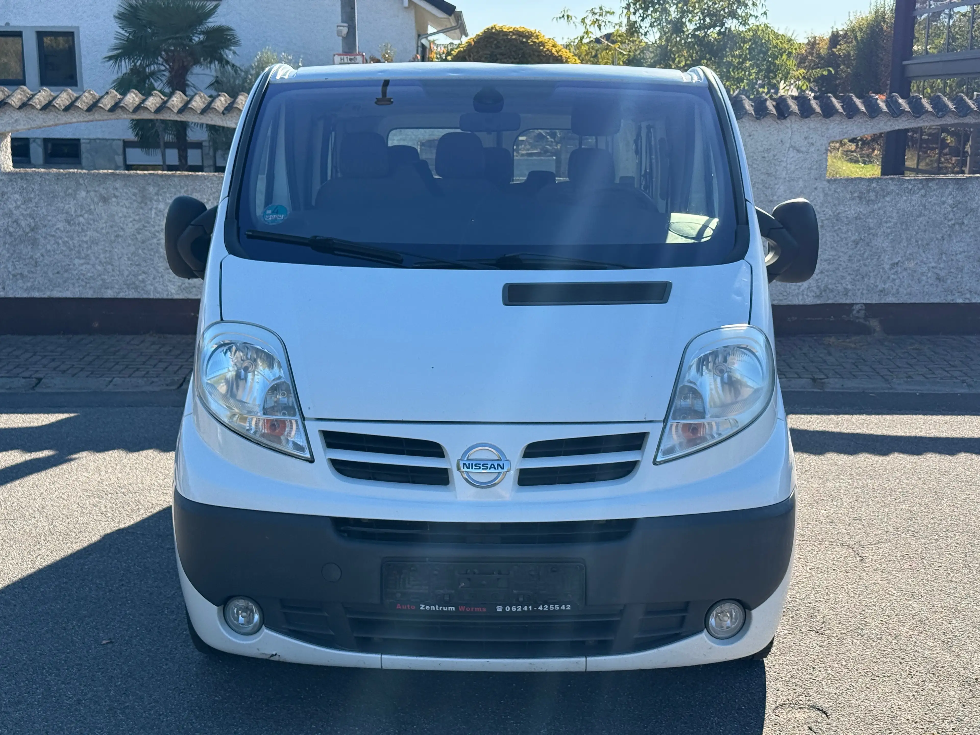 Nissan Primastar Kombi L1H1 2.7t (9 Sitze) — photo 2