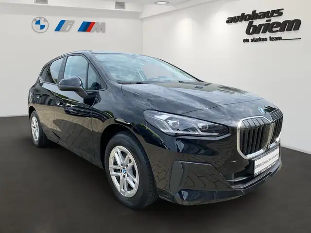 BMW 2 Series view 2