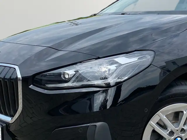 BMW 2 Series view 5