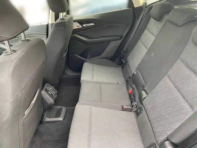 BMW 2 Series view 11