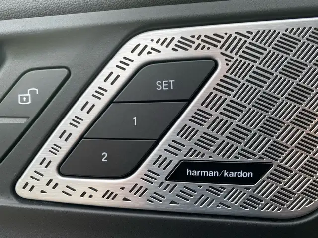 BMW 2 Series view 14