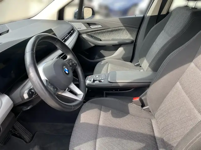BMW 2 Series view 7
