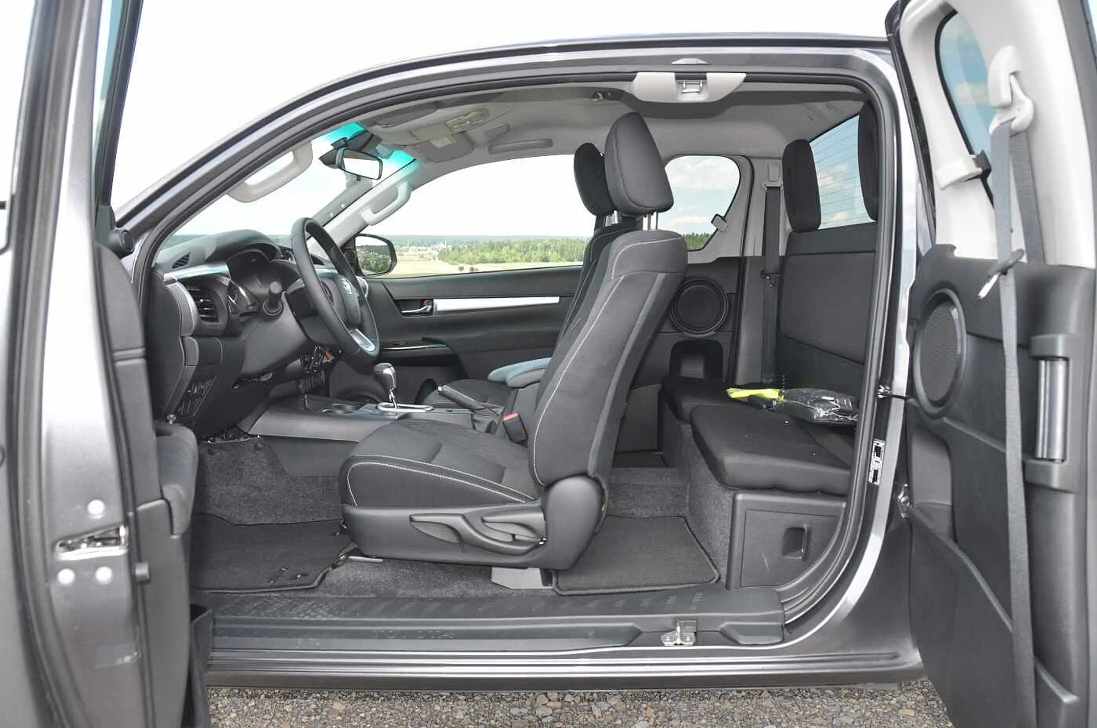 Toyota Hilux ExtraCab Nestle Offroad AHK*Rostschutz — photo 10