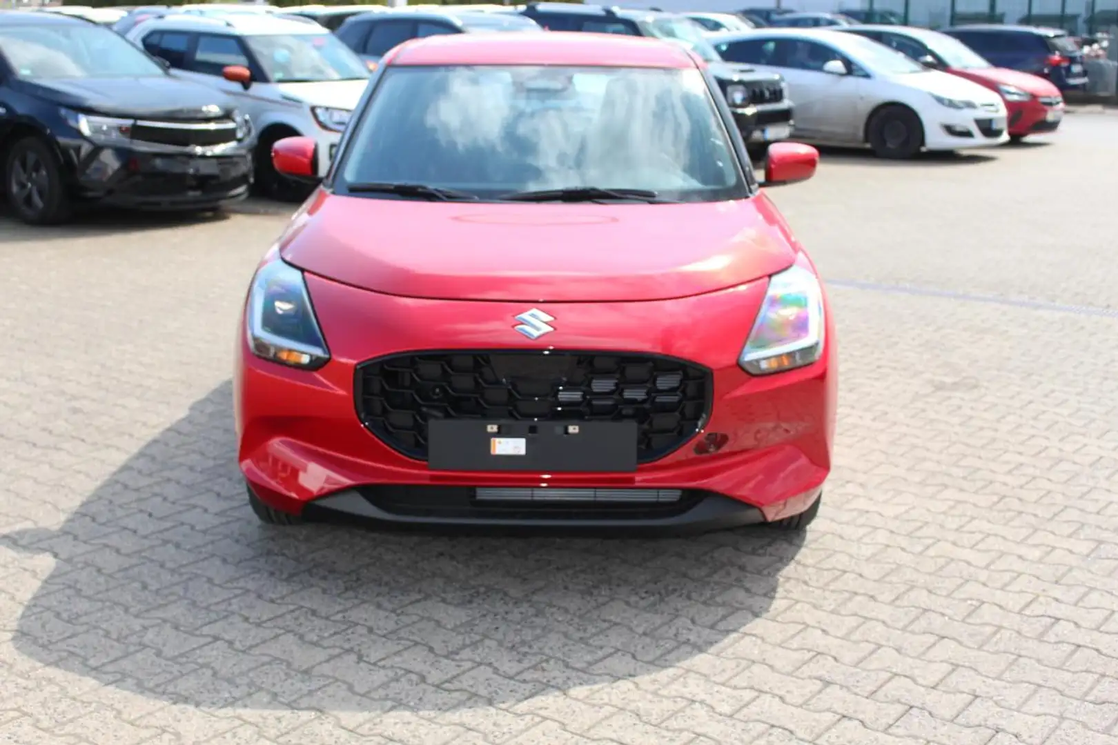 Suzuki Swift Club Hybrid Navigation LED Rot - 2