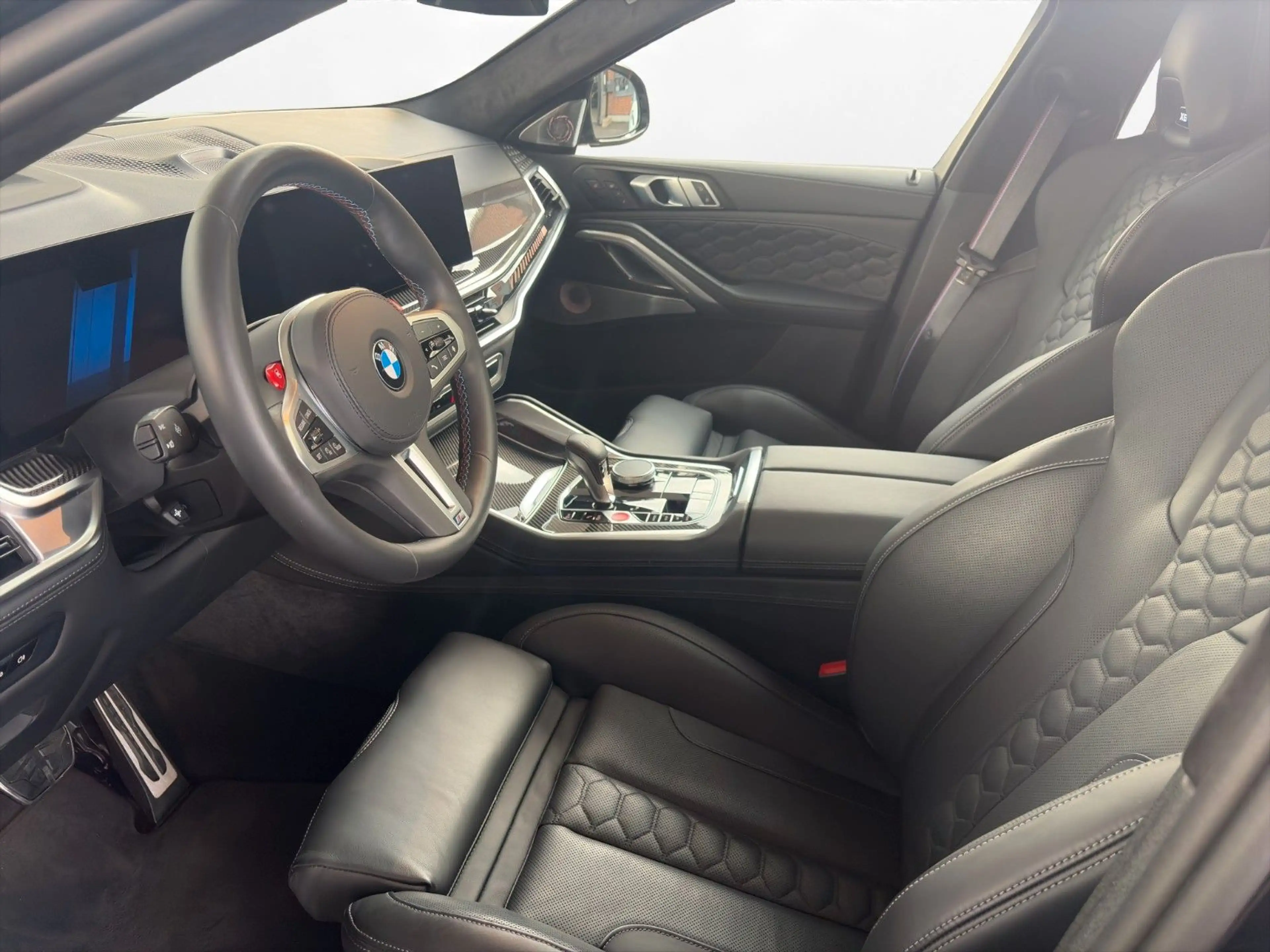 BMW X6 M Competition B&W Drivers Pack Sky Lounge — photo 8