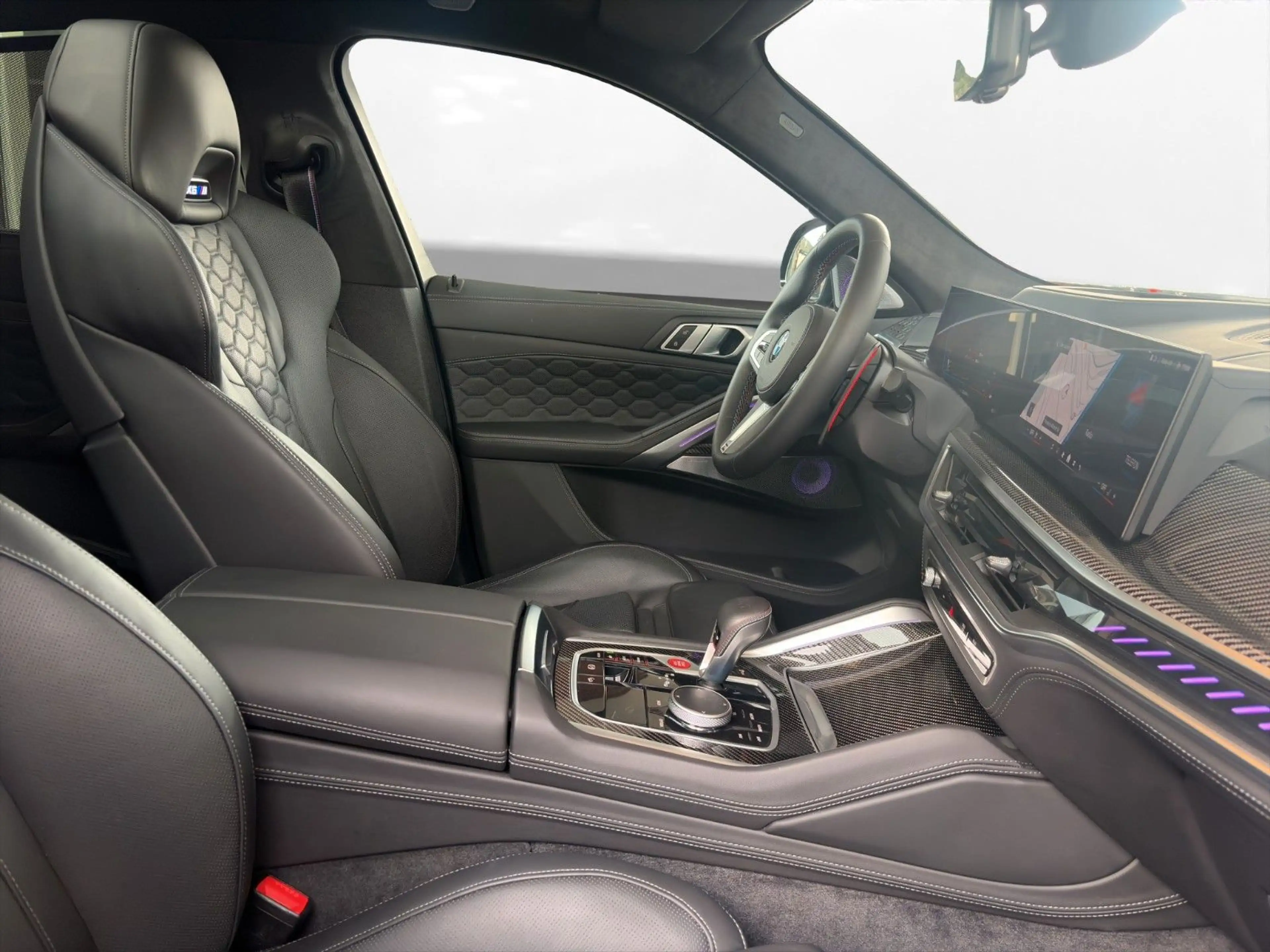 BMW X6 M Competition B&W Drivers Pack Sky Lounge — photo 9