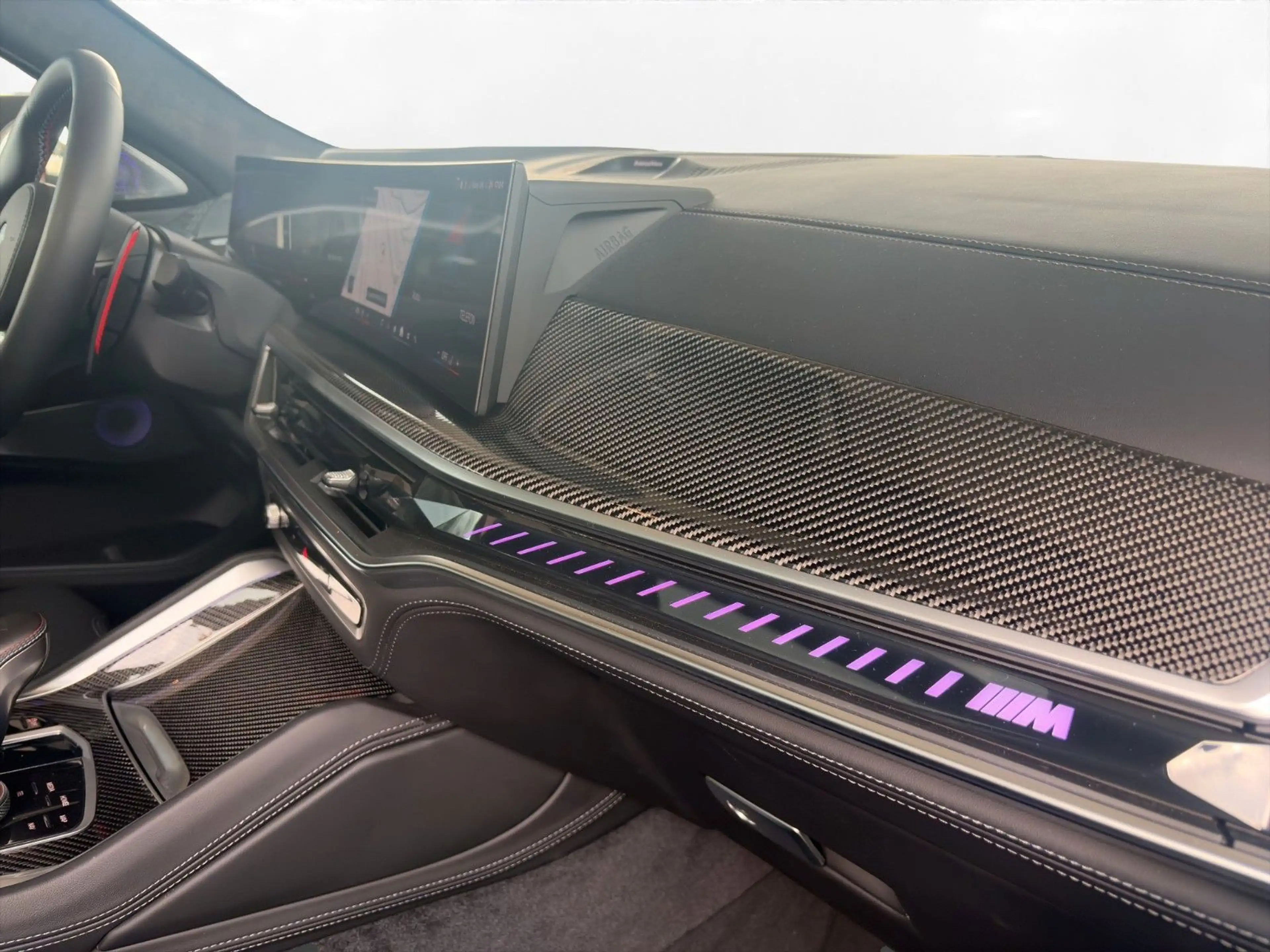 BMW X6 M Competition B&W Drivers Pack Sky Lounge — photo 12