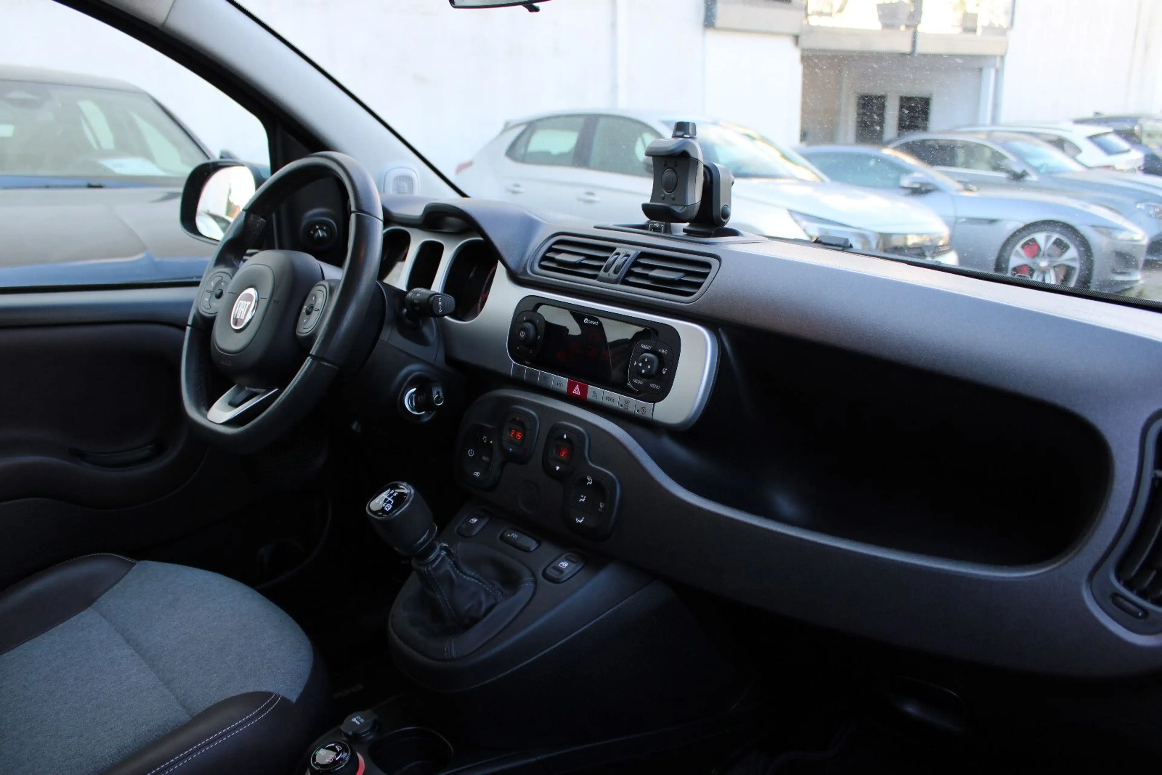 Fiat Panda 4x4 CROSS/Sitzhzg/Klima/UConnect/Allwetter — photo 14