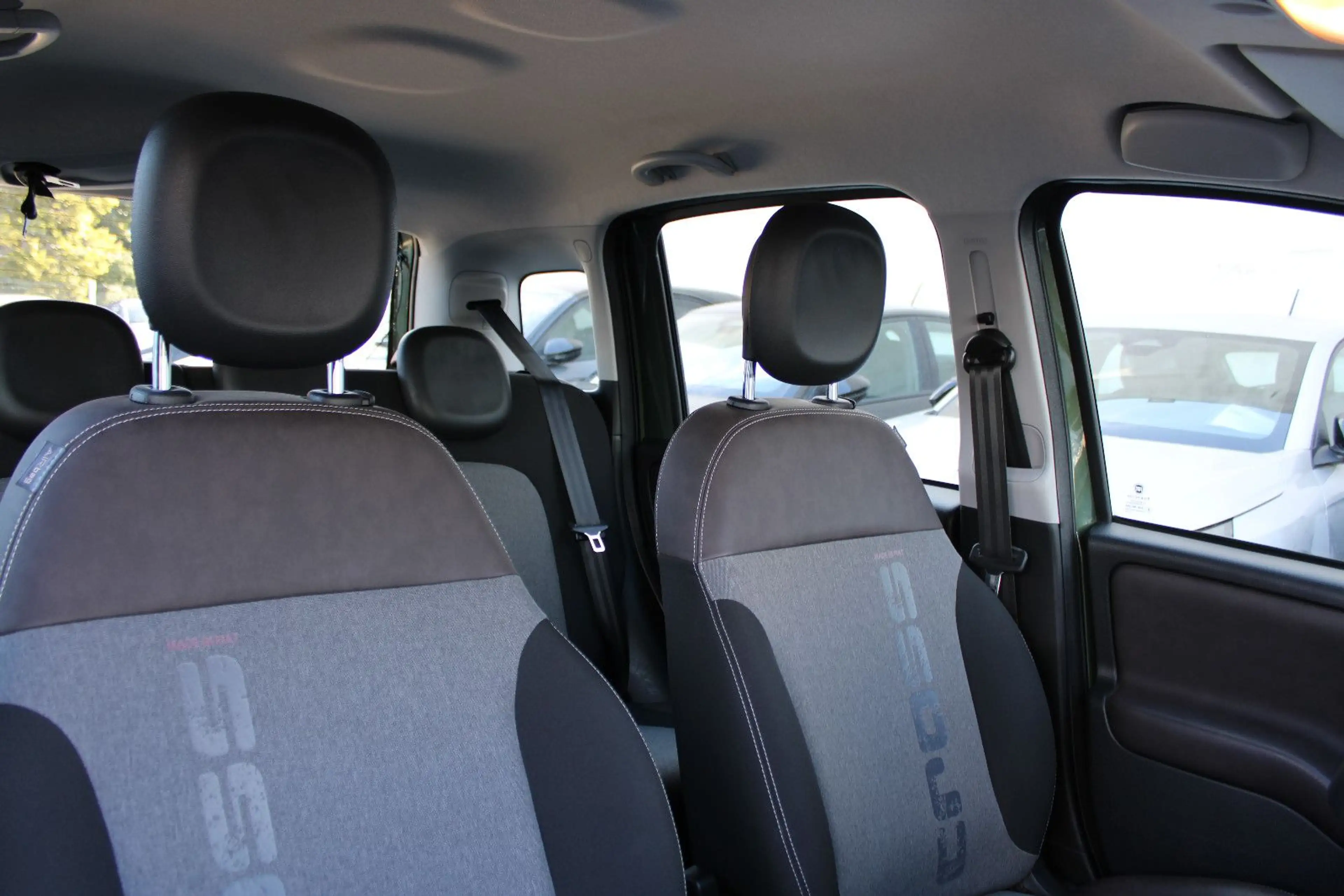 Fiat Panda 4x4 CROSS/Sitzhzg/Klima/UConnect/Allwetter — photo 15