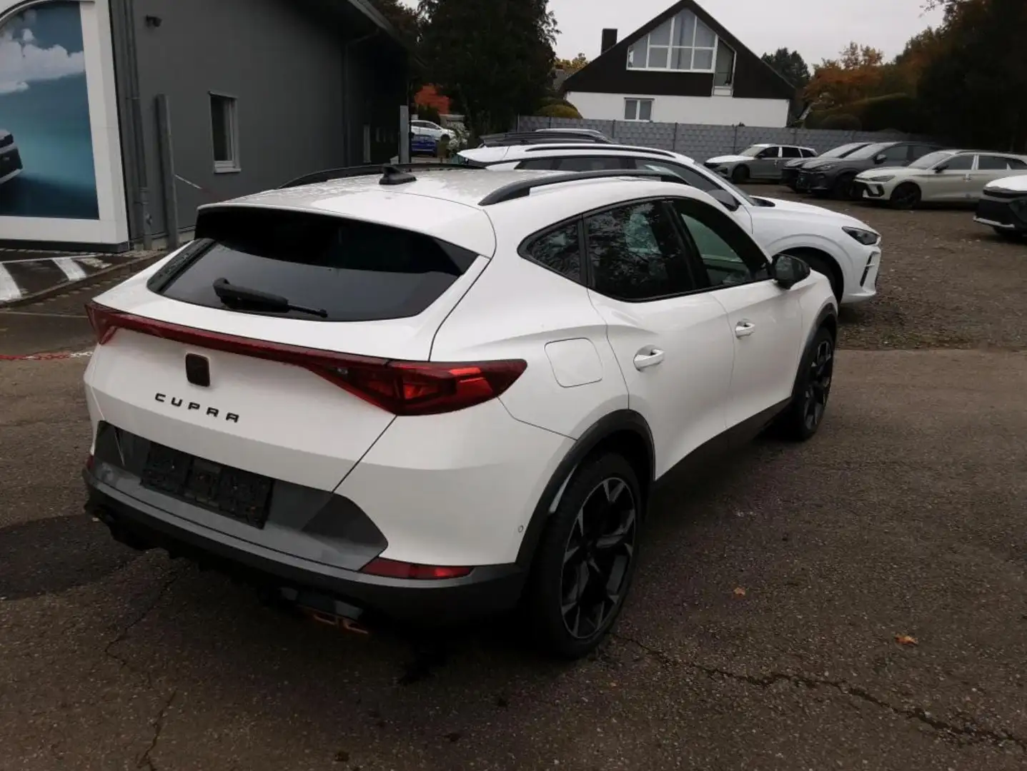 CUPRA Formentor 1.4 eHybrid VZ 245PS ASSIS-XL eSITZ AHK 19" Weiß - 2