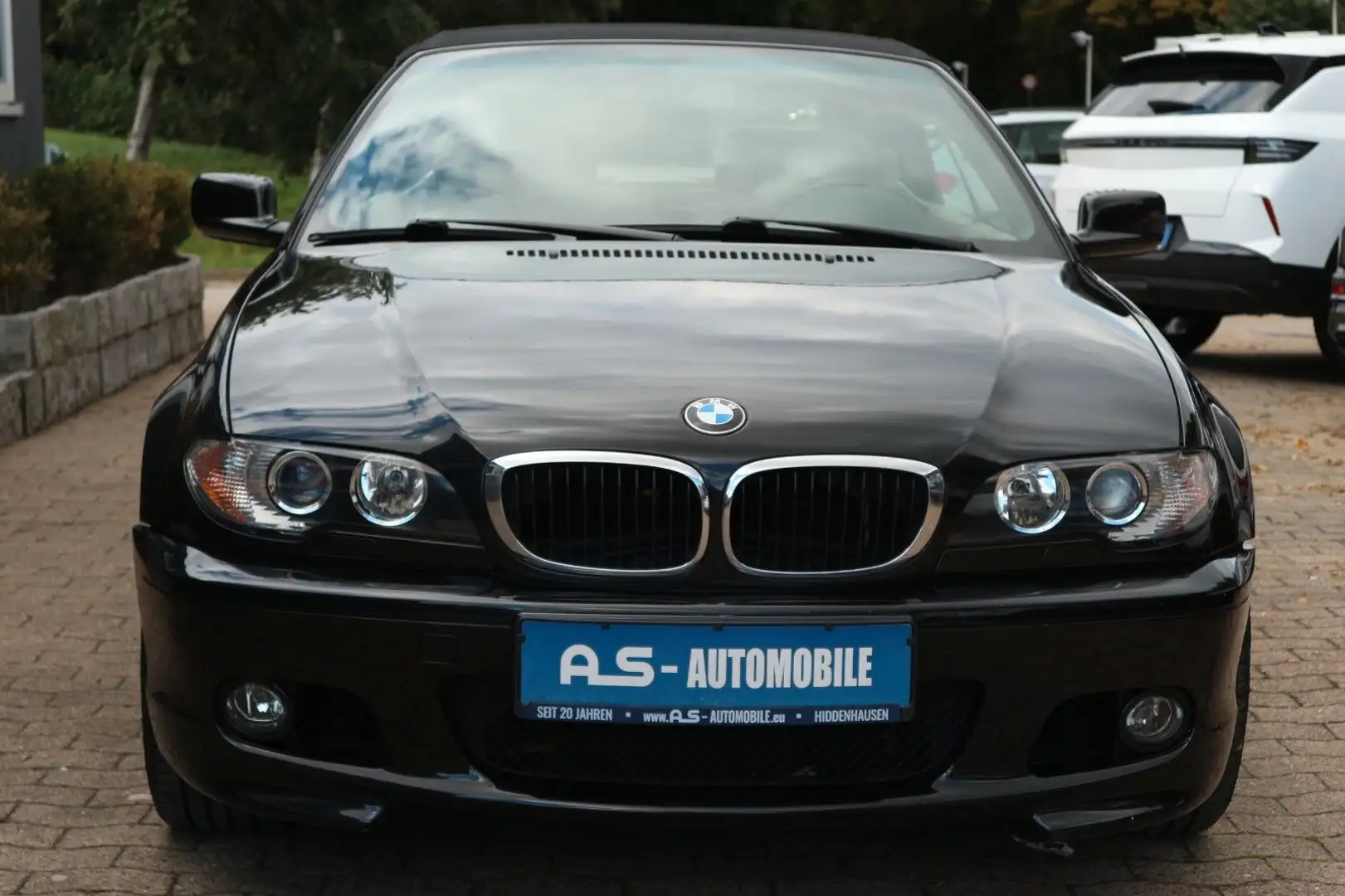 BMW 318 Ci Cabrio *AUTOMATIK/LEDER/SHZ/KLIMAAUT/PDC* Schwarz - 2