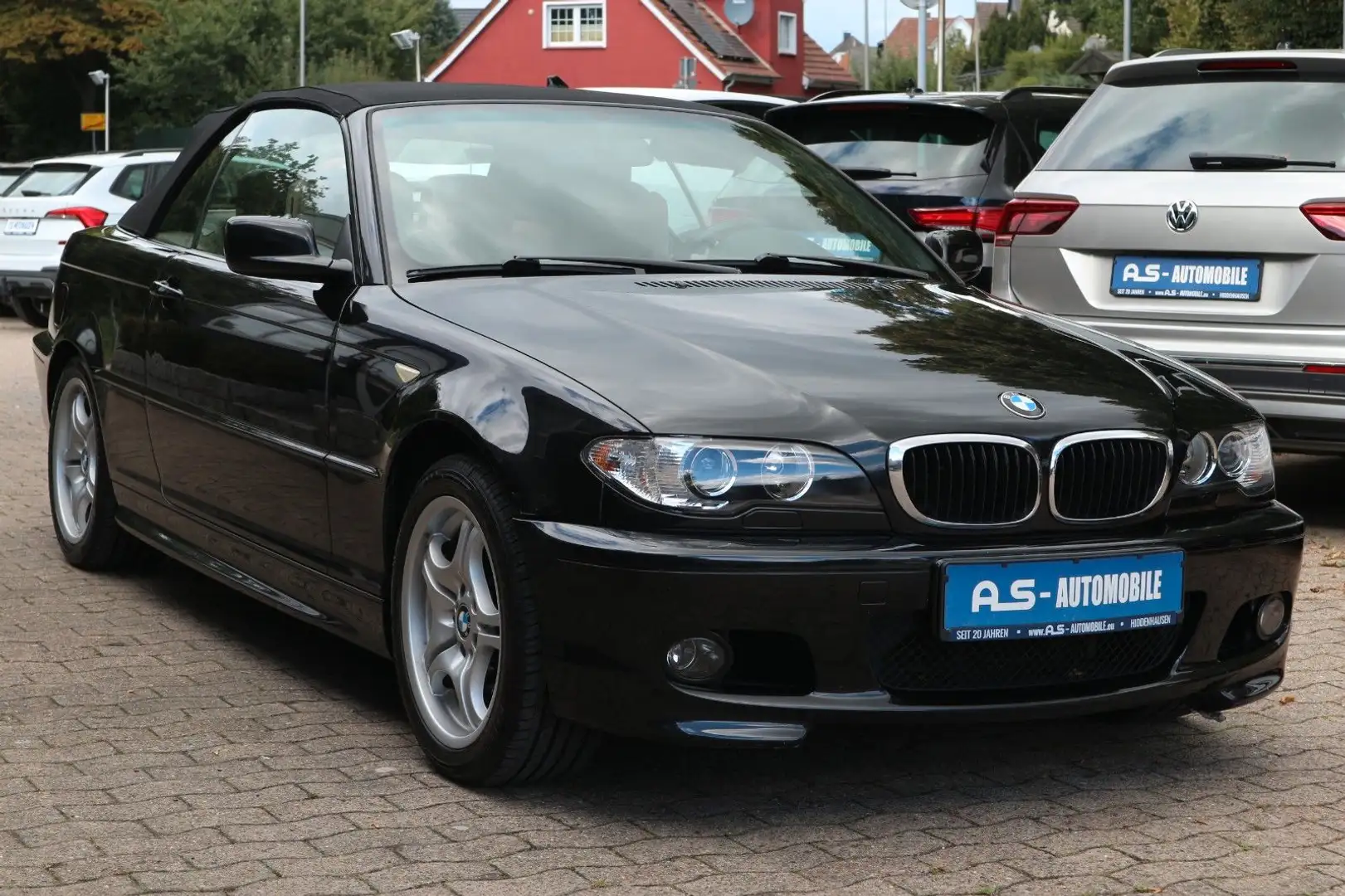 BMW 318 Ci Cabrio *AUTOMATIK/LEDER/SHZ/KLIMAAUT/PDC* Schwarz - 1