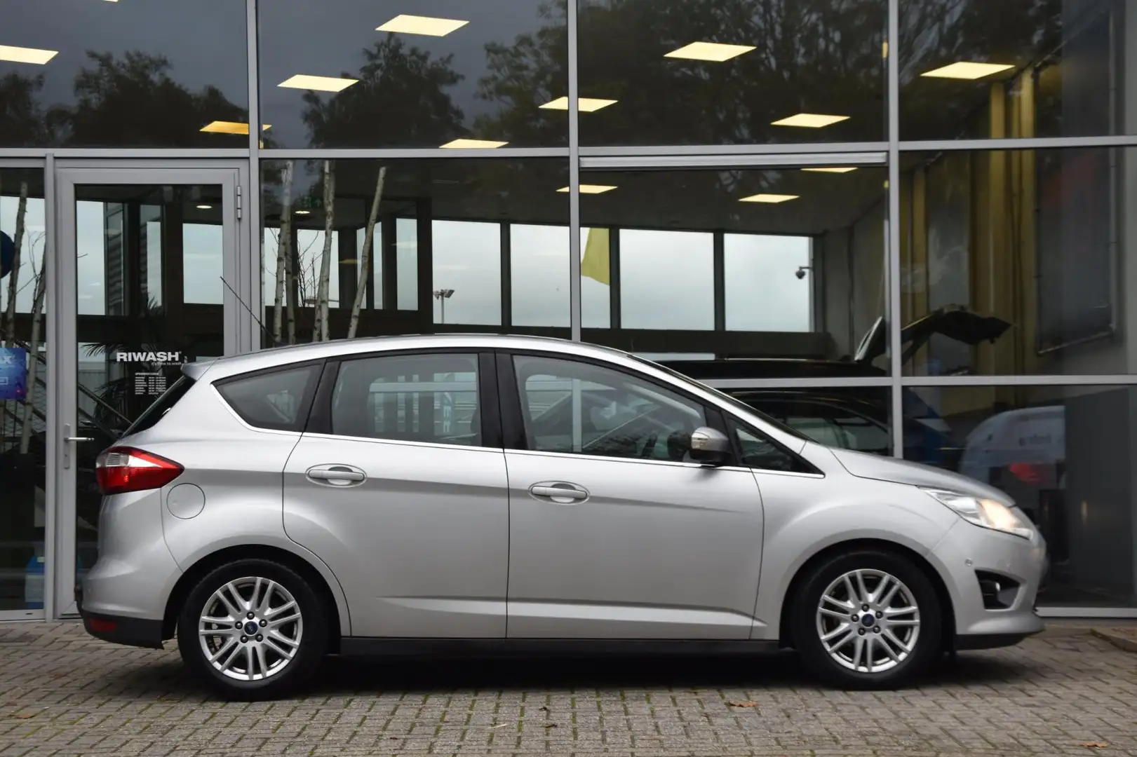 Ford C-Max 1.0 Titanium Airco Camera Nav. Trekhaak 1ste Eigen Grijs - 2