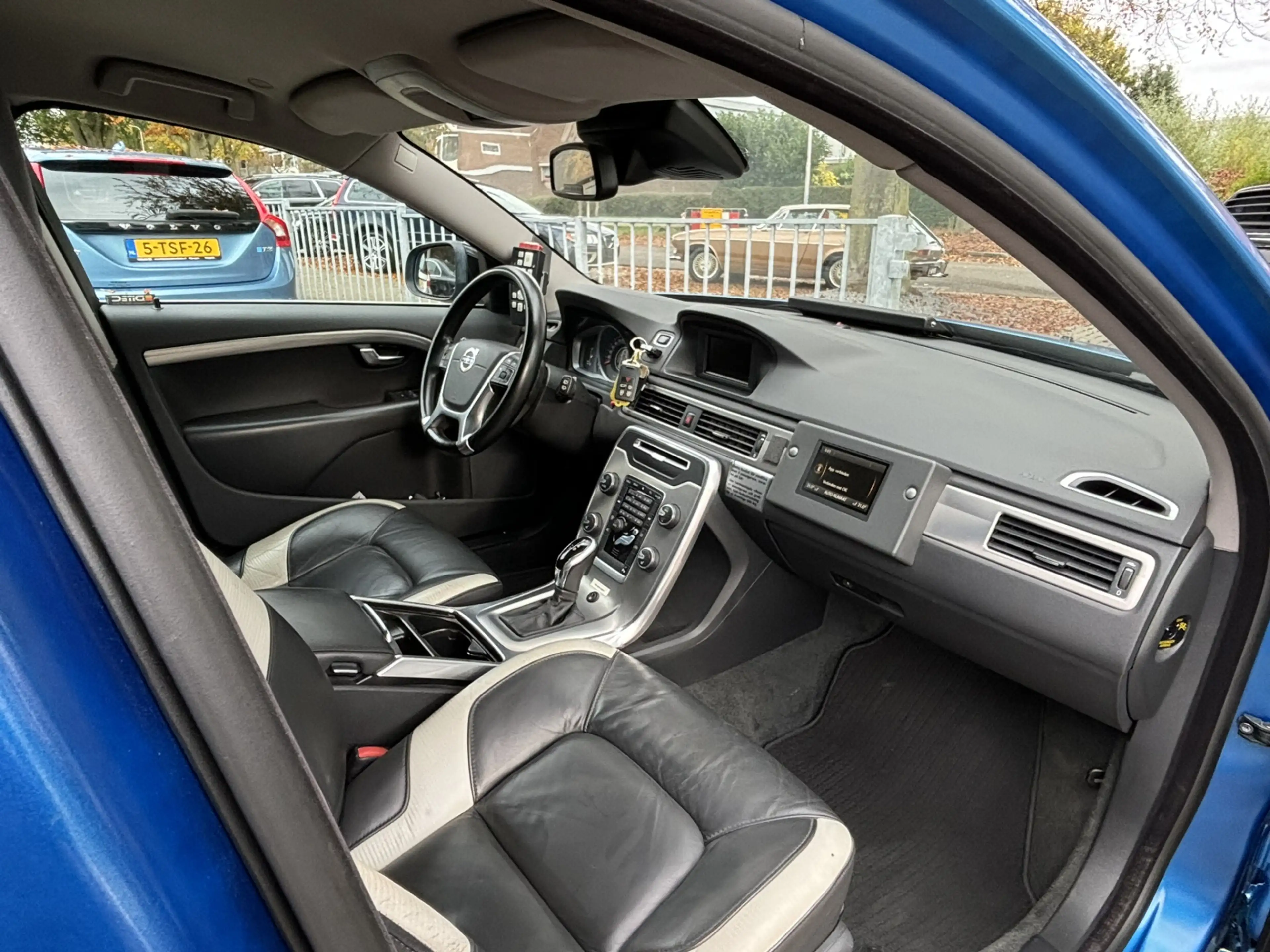 Volvo V70 NILSSON D5 275pk AWD Camper Kampeerauto — photo 11