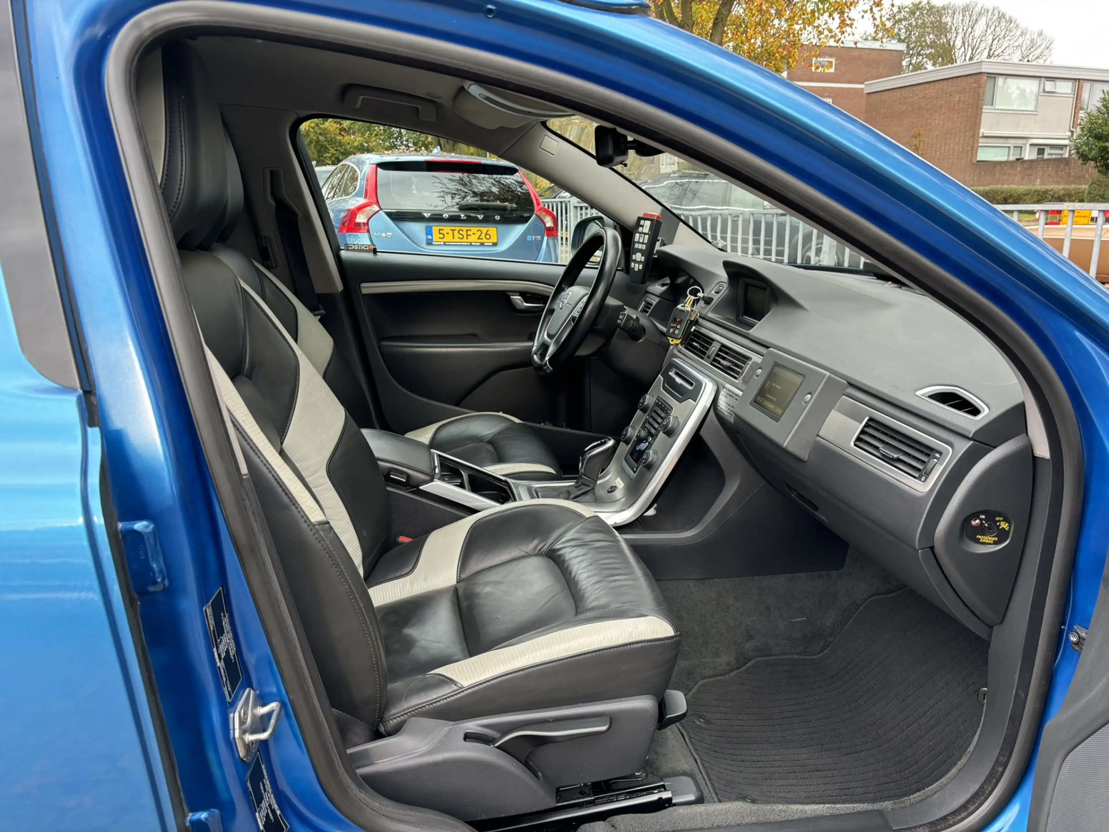 Volvo V70 NILSSON D5 275pk AWD Camper Kampeerauto — photo 7