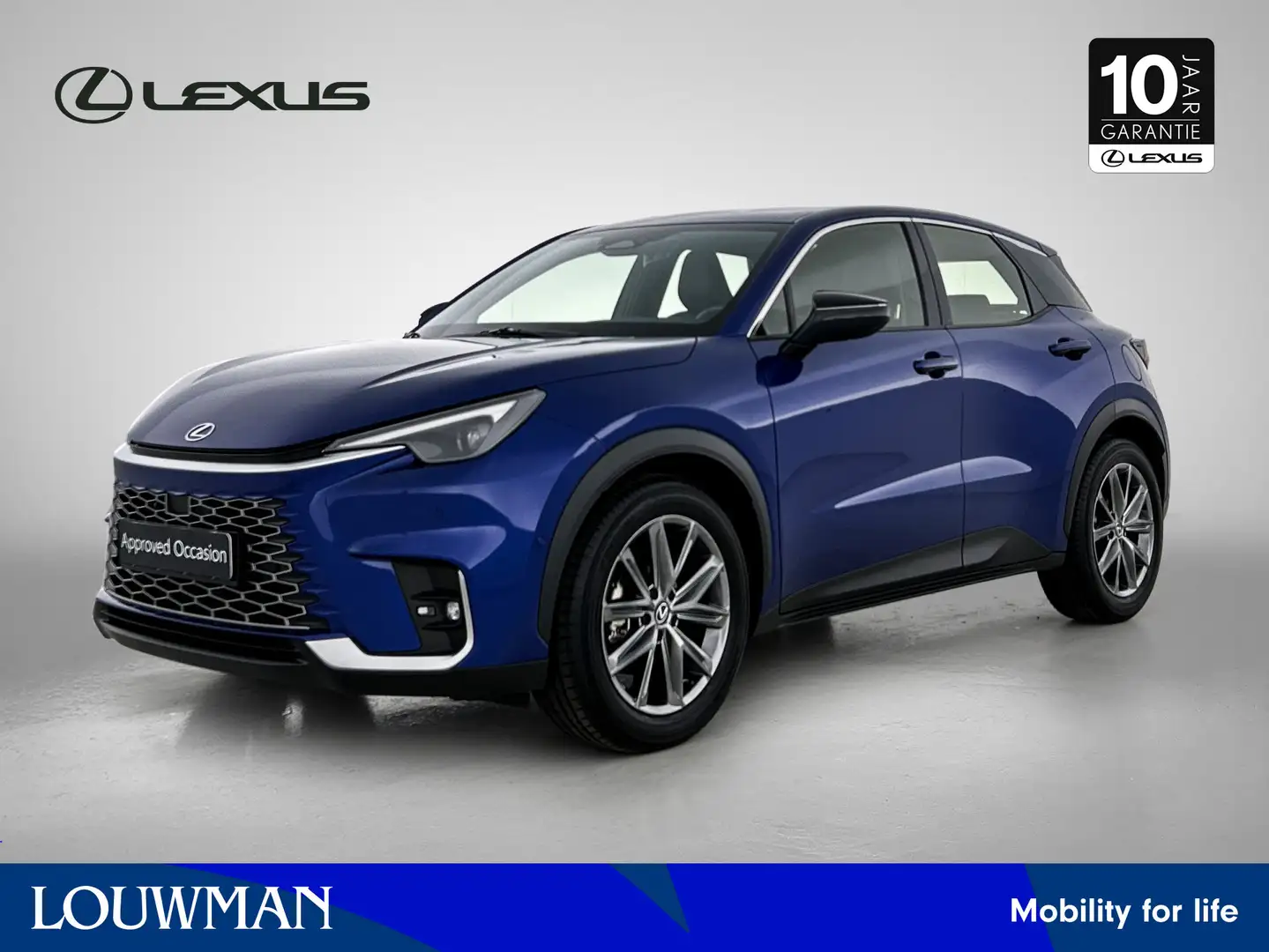 lexus lbx