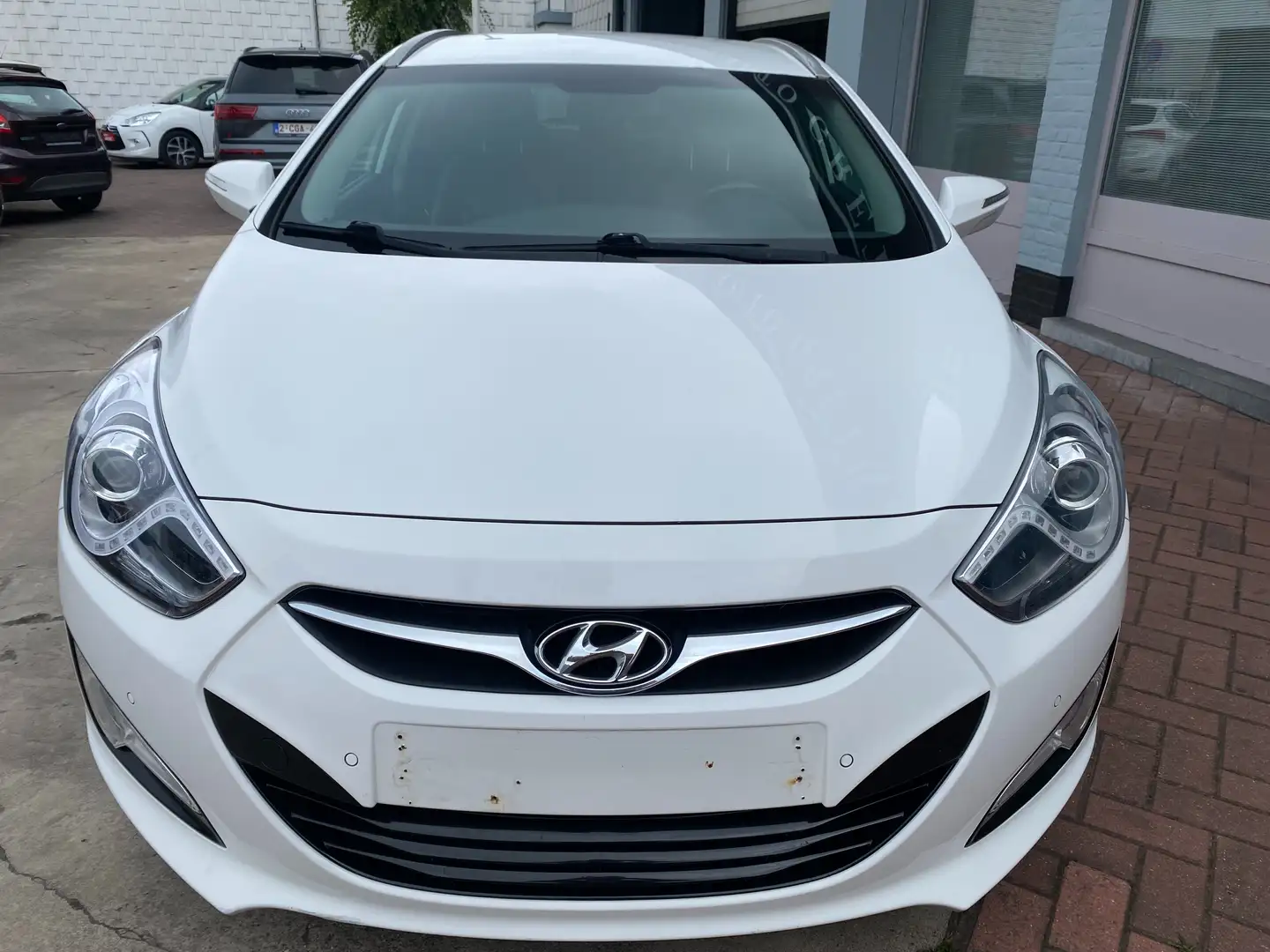 Hyundai i40 i40 SW 1.7 CRDi Lounge **GARANTIE 12 MOIS** Wit - 2