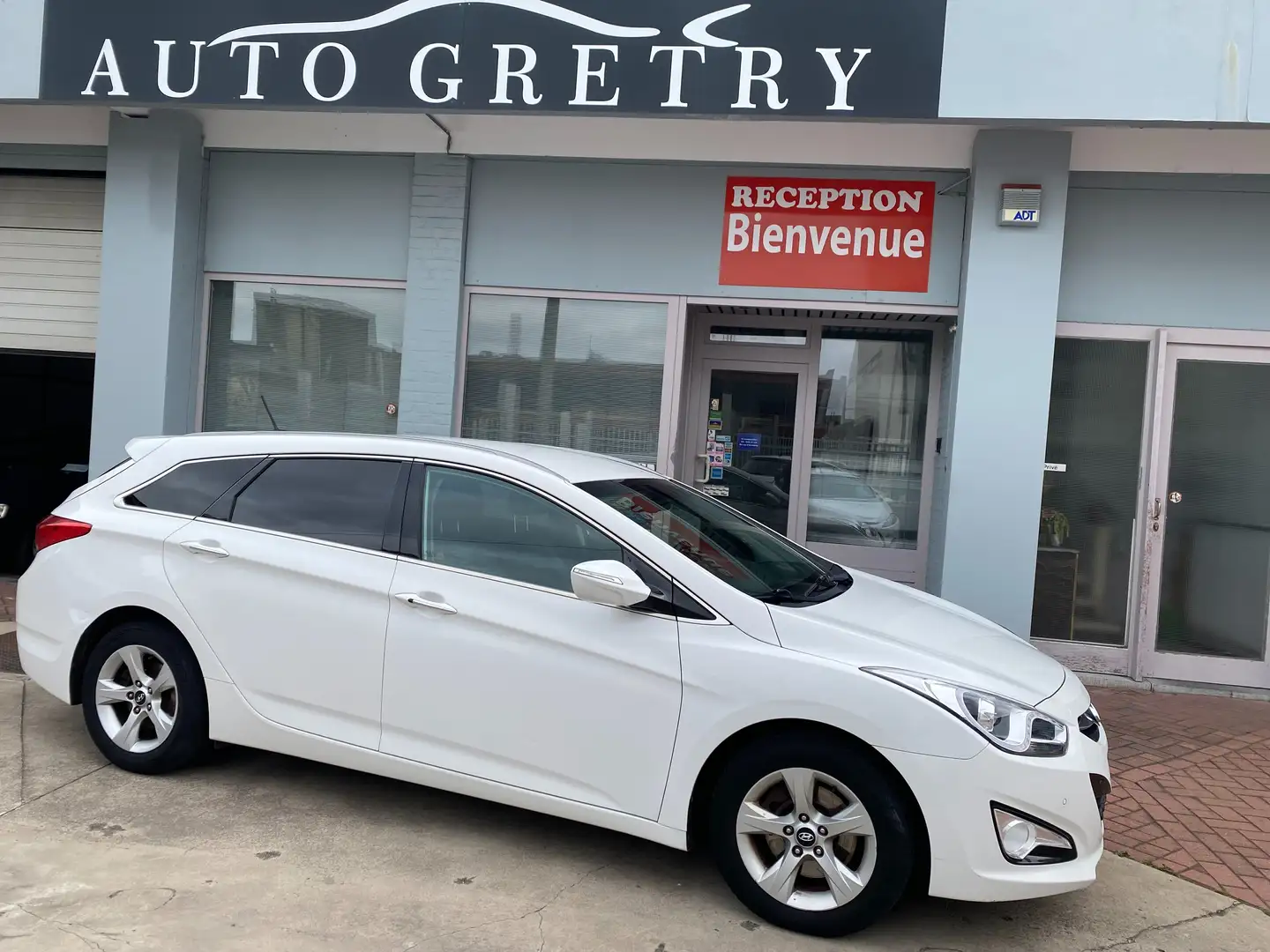 Hyundai i40 i40 SW 1.7 CRDi Lounge **GARANTIE 12 MOIS** Blanc - 1