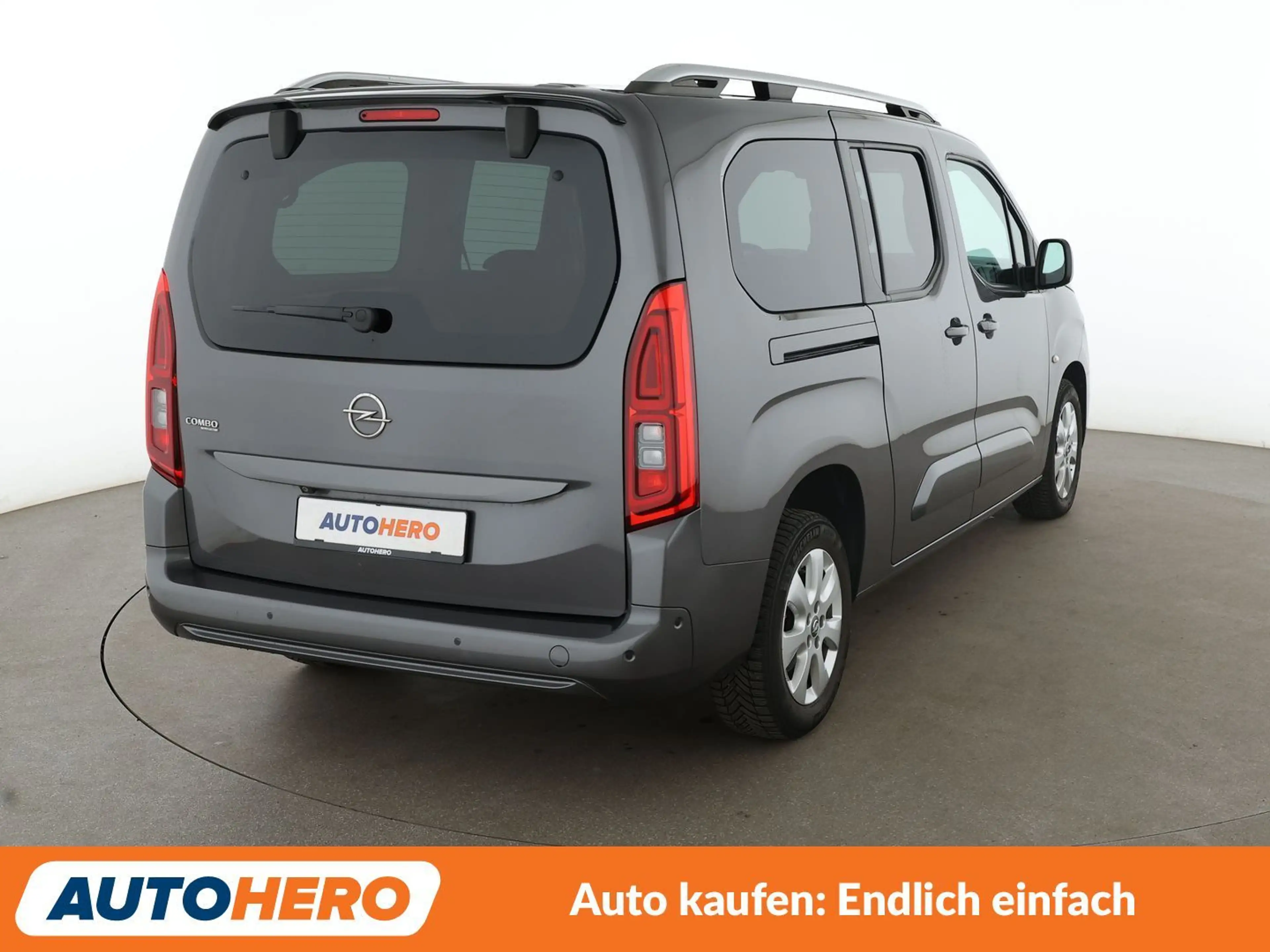 Opel Combo Life 1.2 Turbo Ultimate XL Aut.*NAVI*HUD*TEMPO*CAM*PDC* — photo 6