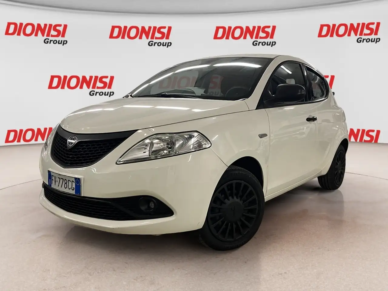 Lancia Ypsilon