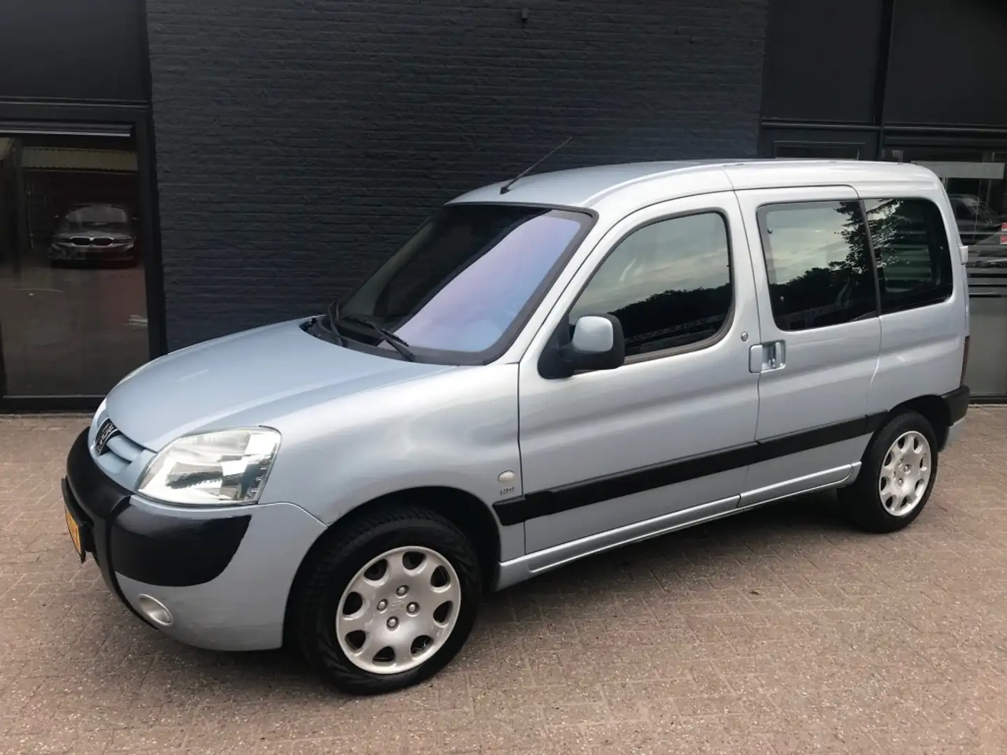 Peugeot Partner 2.0 HDI **Airco** Grijs - 2