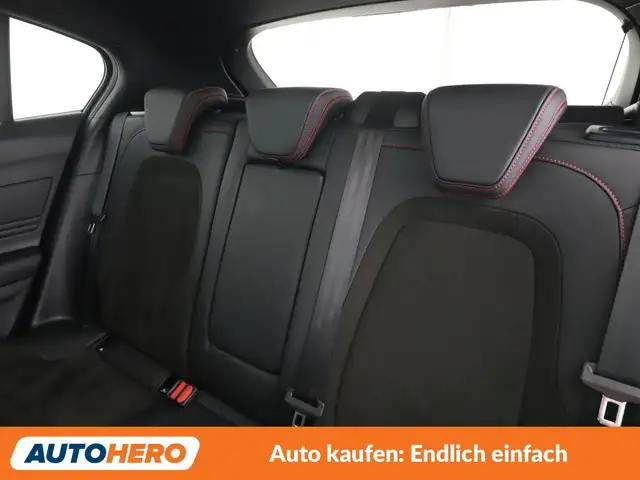 Ford Focus view 14