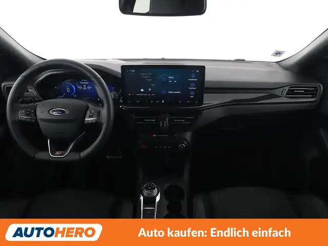 Ford Focus view 12