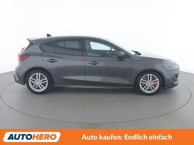 Ford Focus view 7