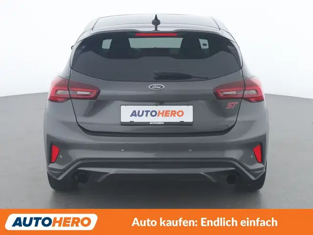 Ford Focus view 5