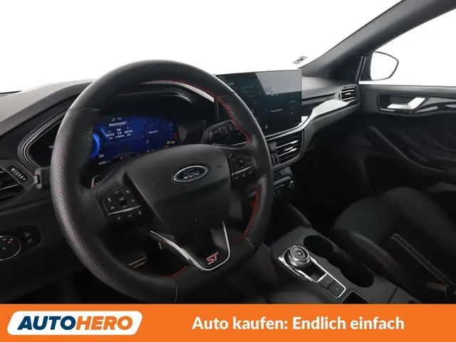 Ford Focus view 11