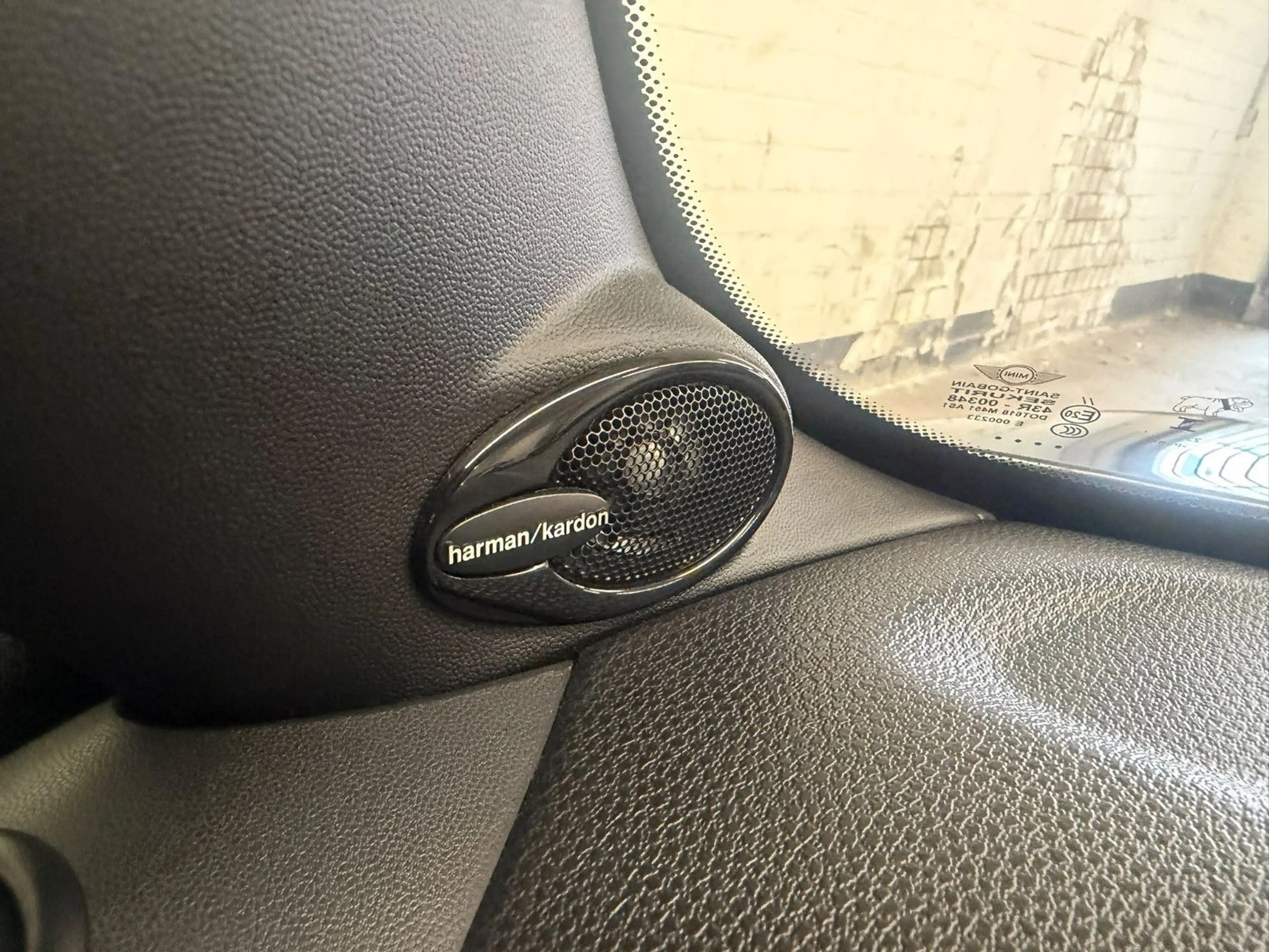 MINI One Mini One , Navi, Panorama , Harman Kardon — photo 15