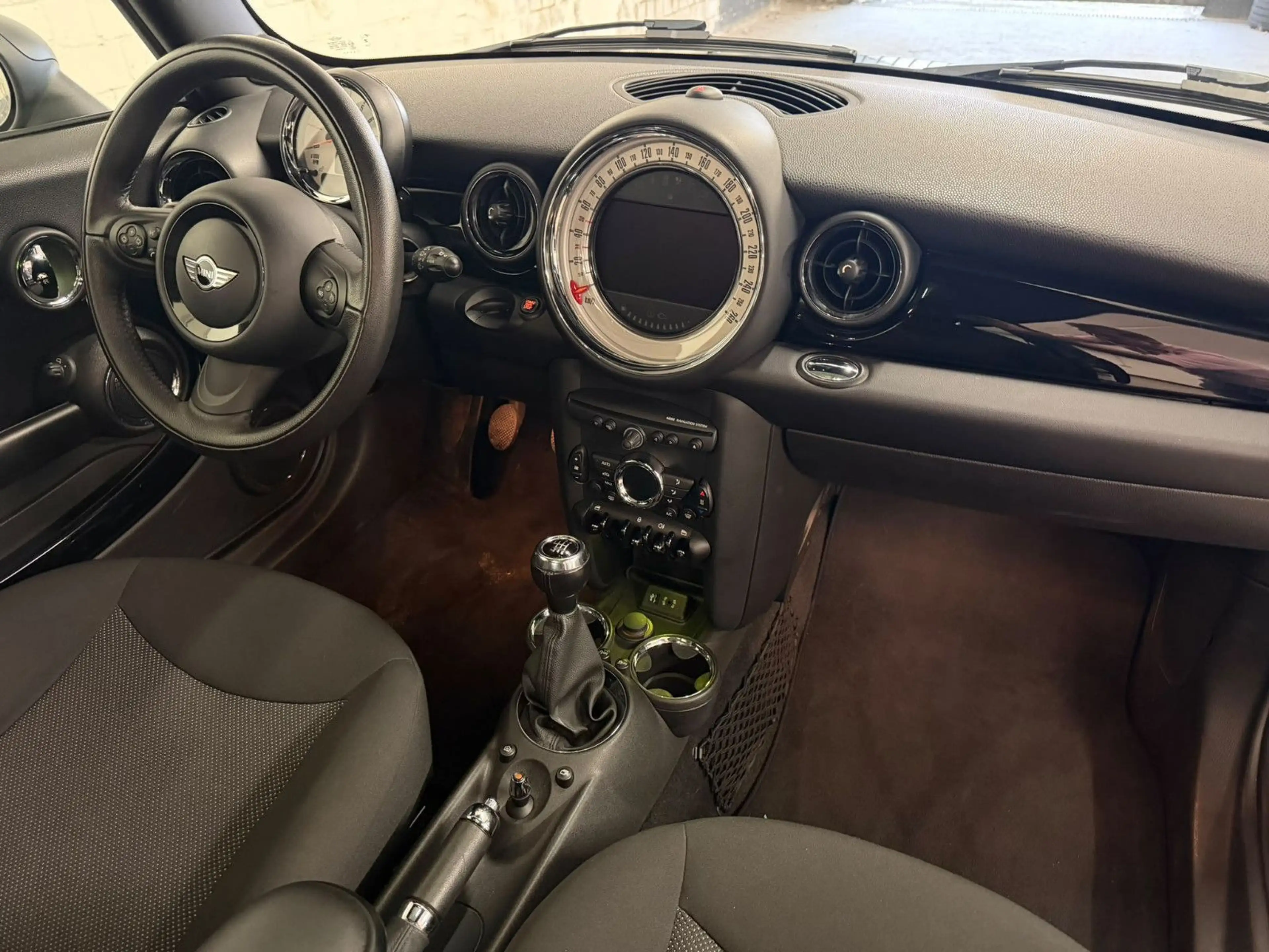 MINI One Mini One , Navi, Panorama , Harman Kardon — photo 10