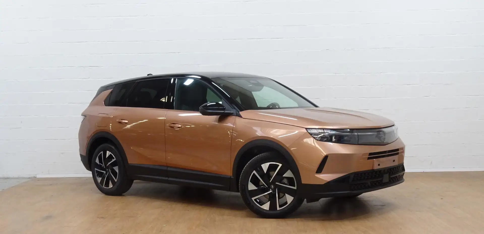 Opel Grandland 1.2 Turbo S/S Hybrid GS - 2