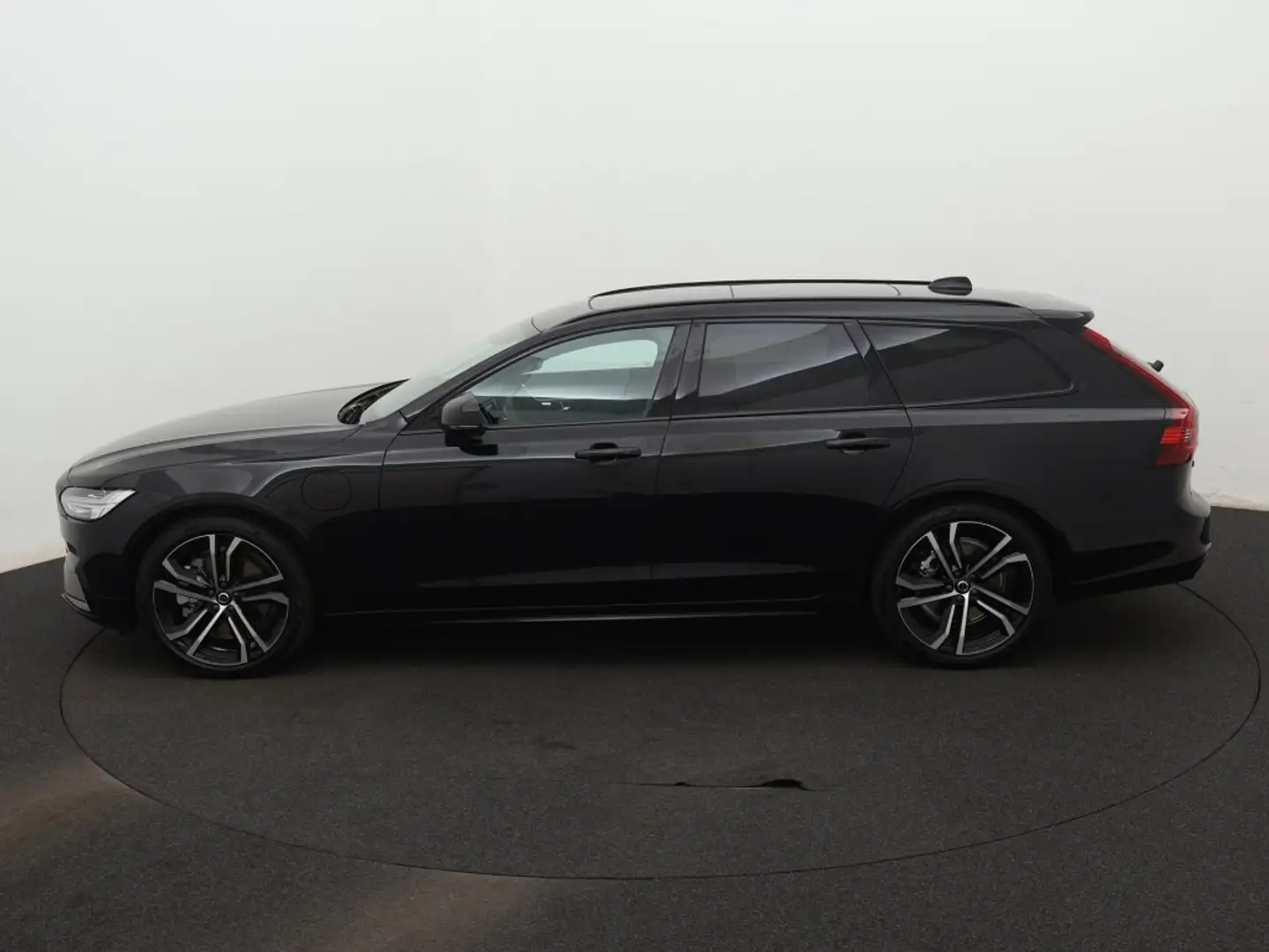 Volvo V90 V90 T6 Twin Engine AWD Plus Dark Чёрный - 2