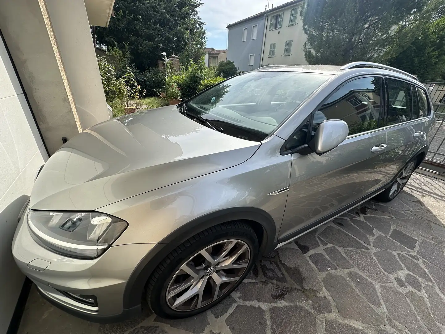 Volkswagen Golf Variant Alltrack Gris - 1