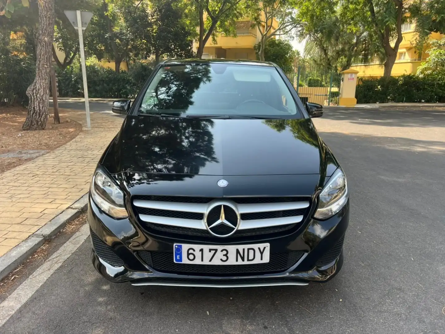 Mercedes-Benz B 160 Classe CDi 7G-DCT Business Edition Gris - 2