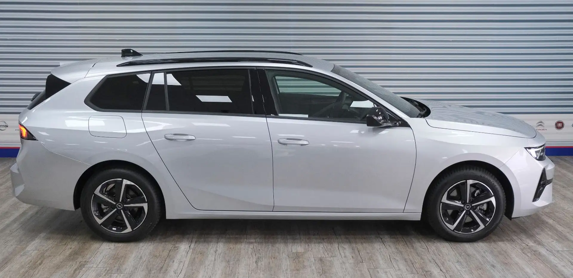 Opel Astra L 1.2 ST GS *NAVI/MATRIX/SHZ/PDC/360/AHK* Argent - 2