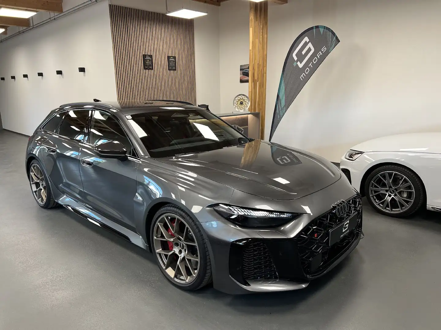 Audi RS5 AVANT 2.9 QUATTRO DAYTONA SPORT PAKET AHK B&O TEC Grau - 2