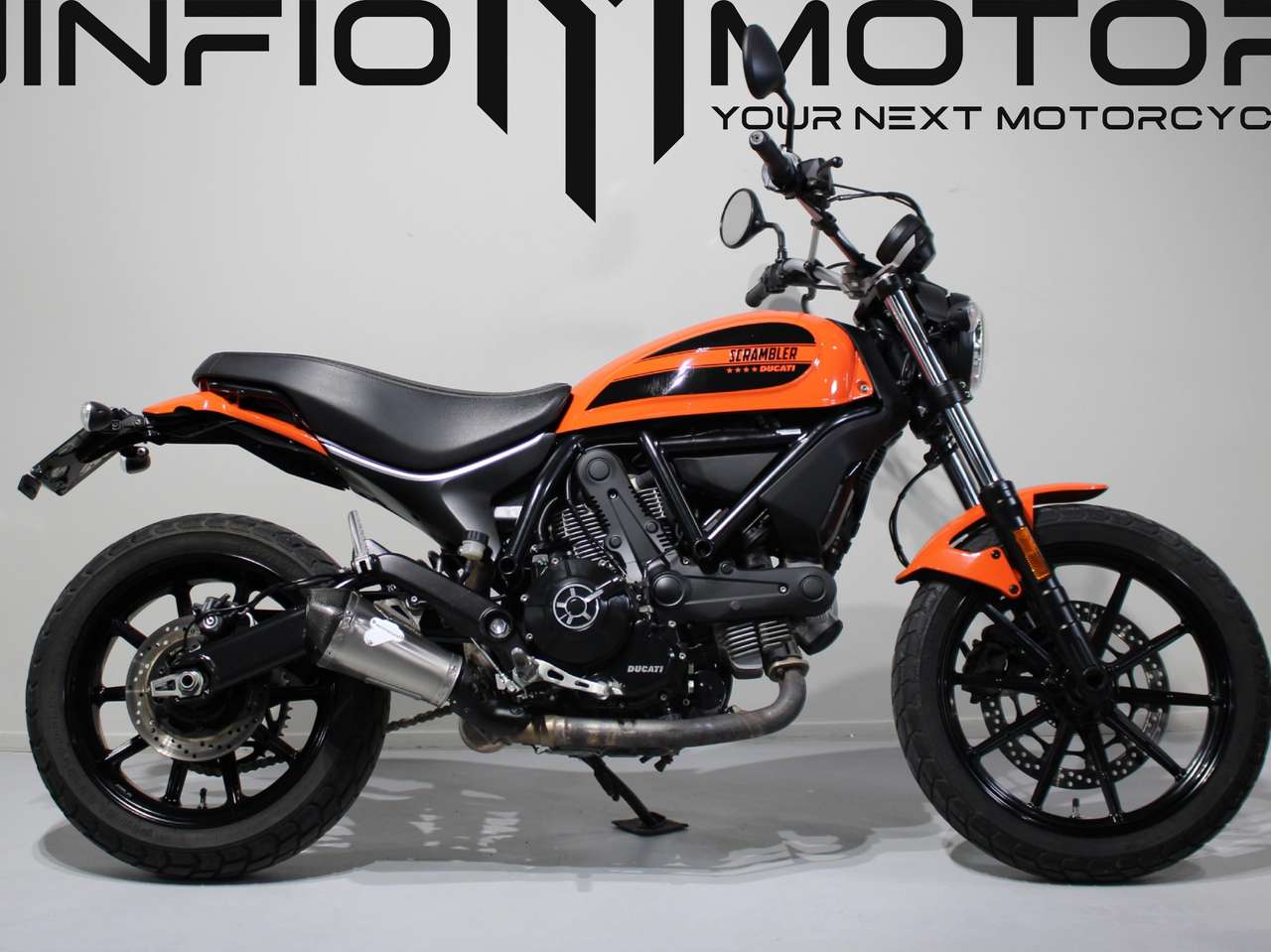 Ducati Scrambler 400 Sixty 2