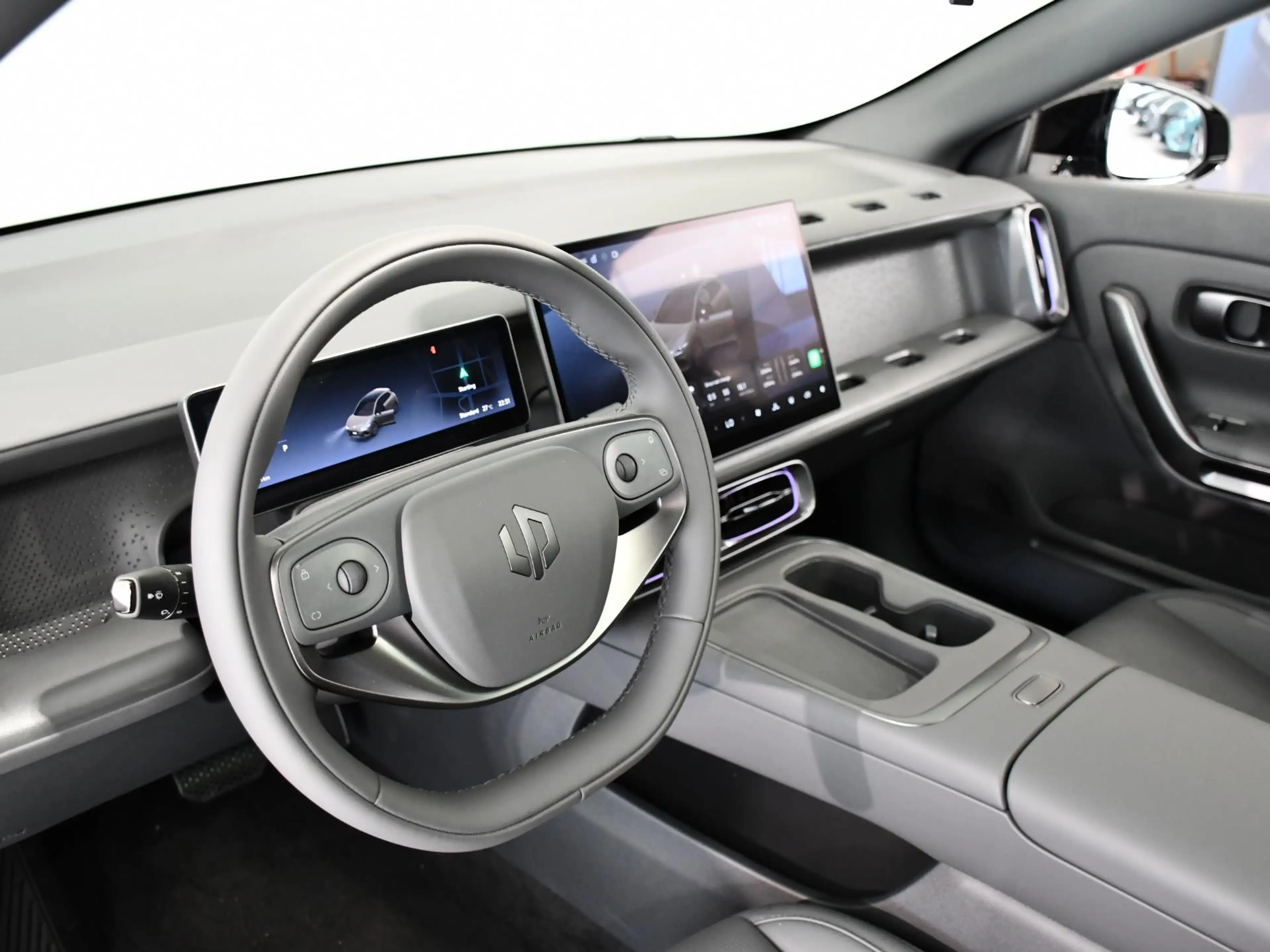 Leapmotor B05 ProMax Design 67.1 kWh | Apple Carplay/Android Aut — photo 4